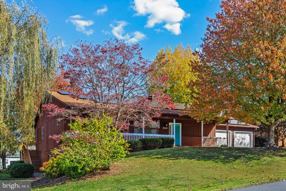 LAKEWOOD - Residential