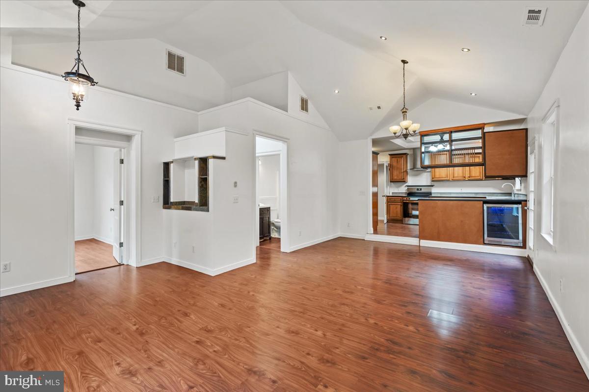 RICHMOND - Residential