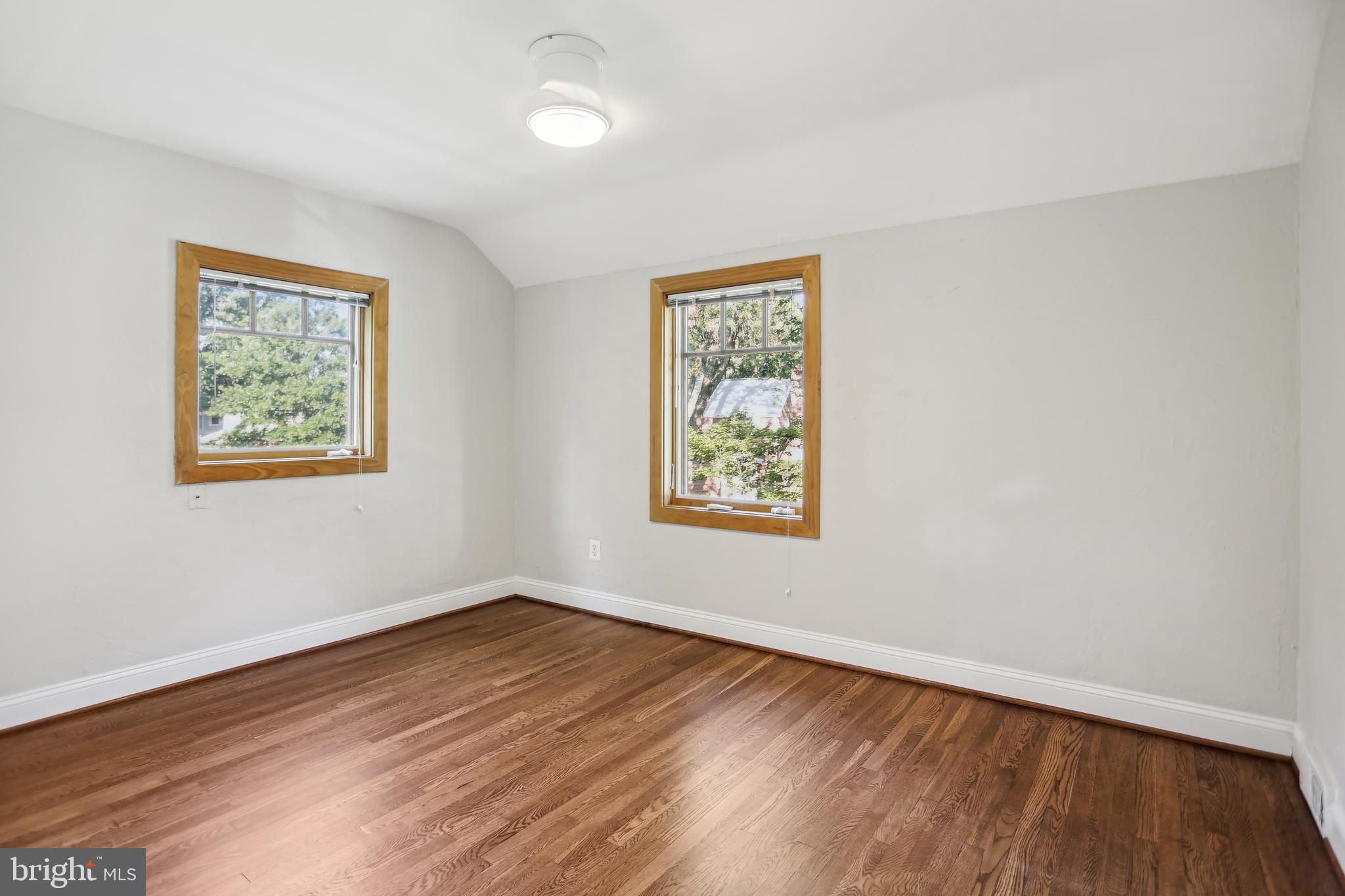 ARLINGTON FOREST - Residential