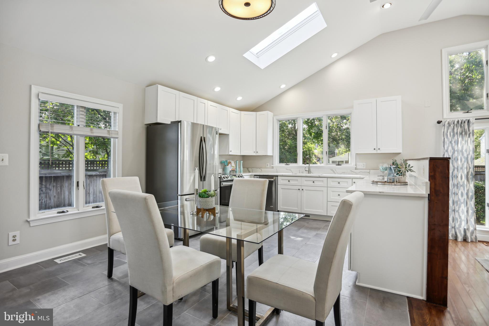 ARLINGTON FOREST - Residential