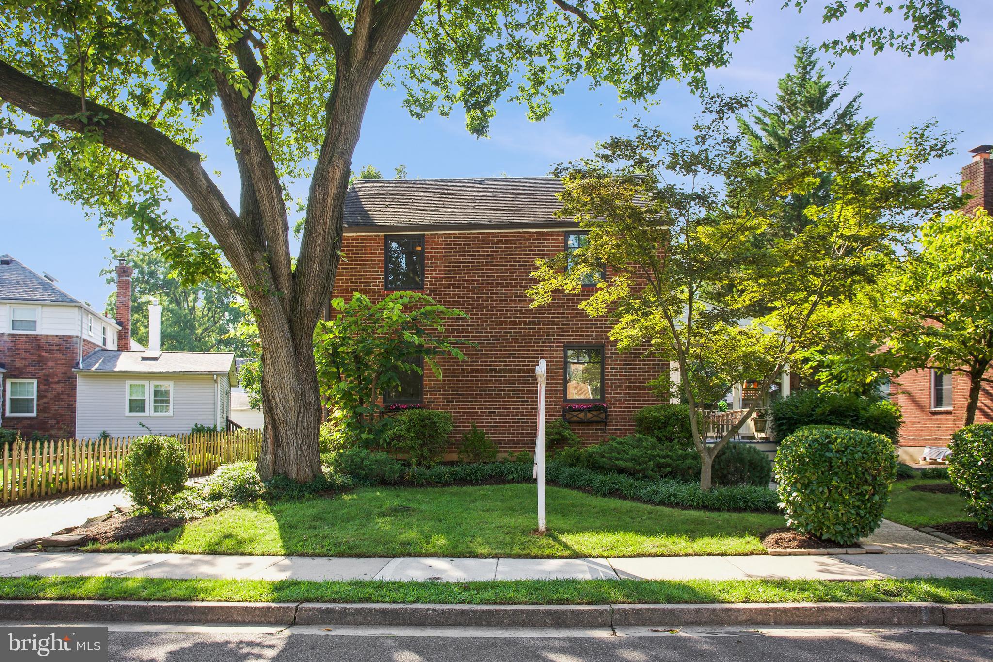 ARLINGTON FOREST - Residential