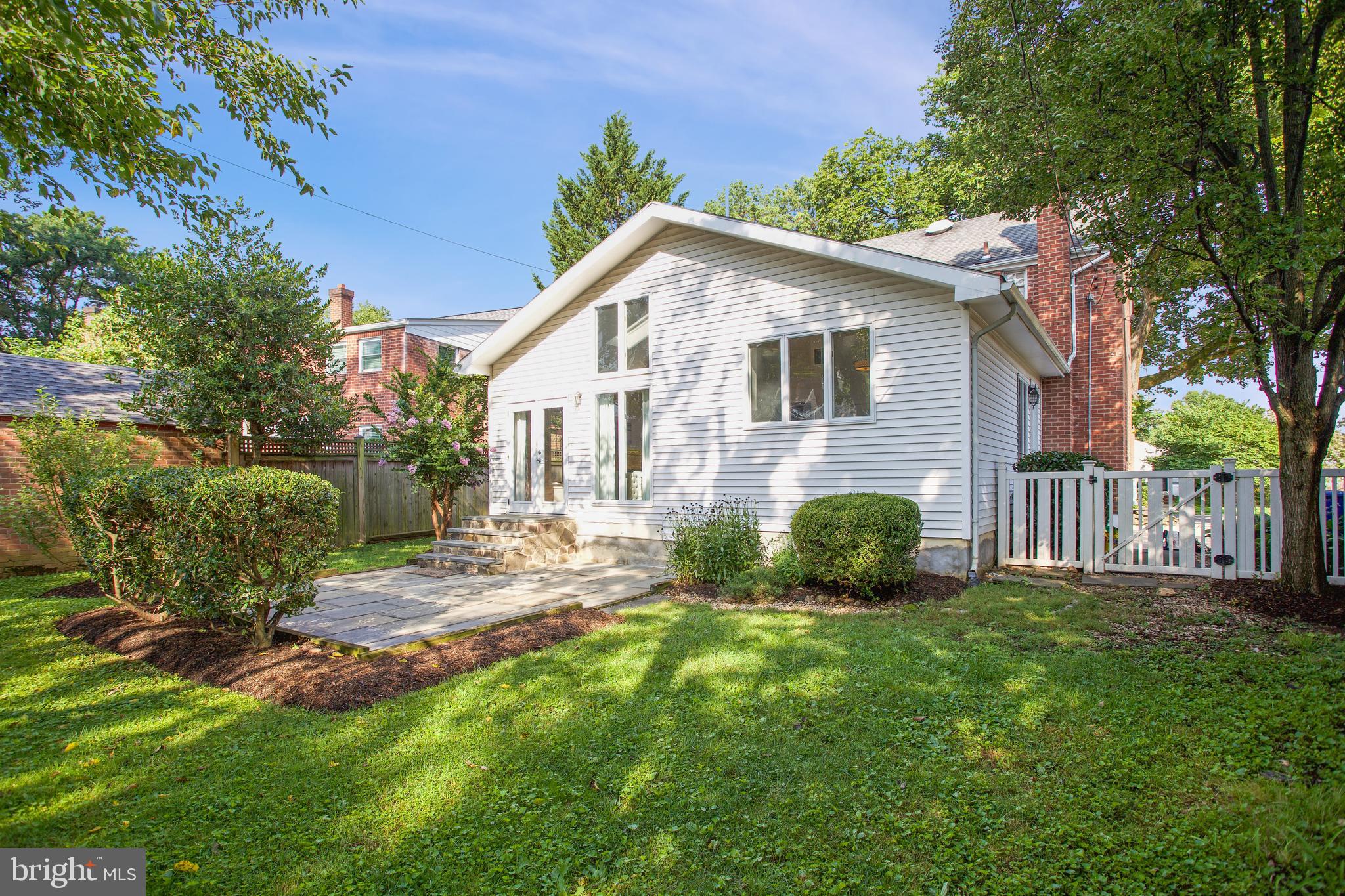 ARLINGTON FOREST - Residential