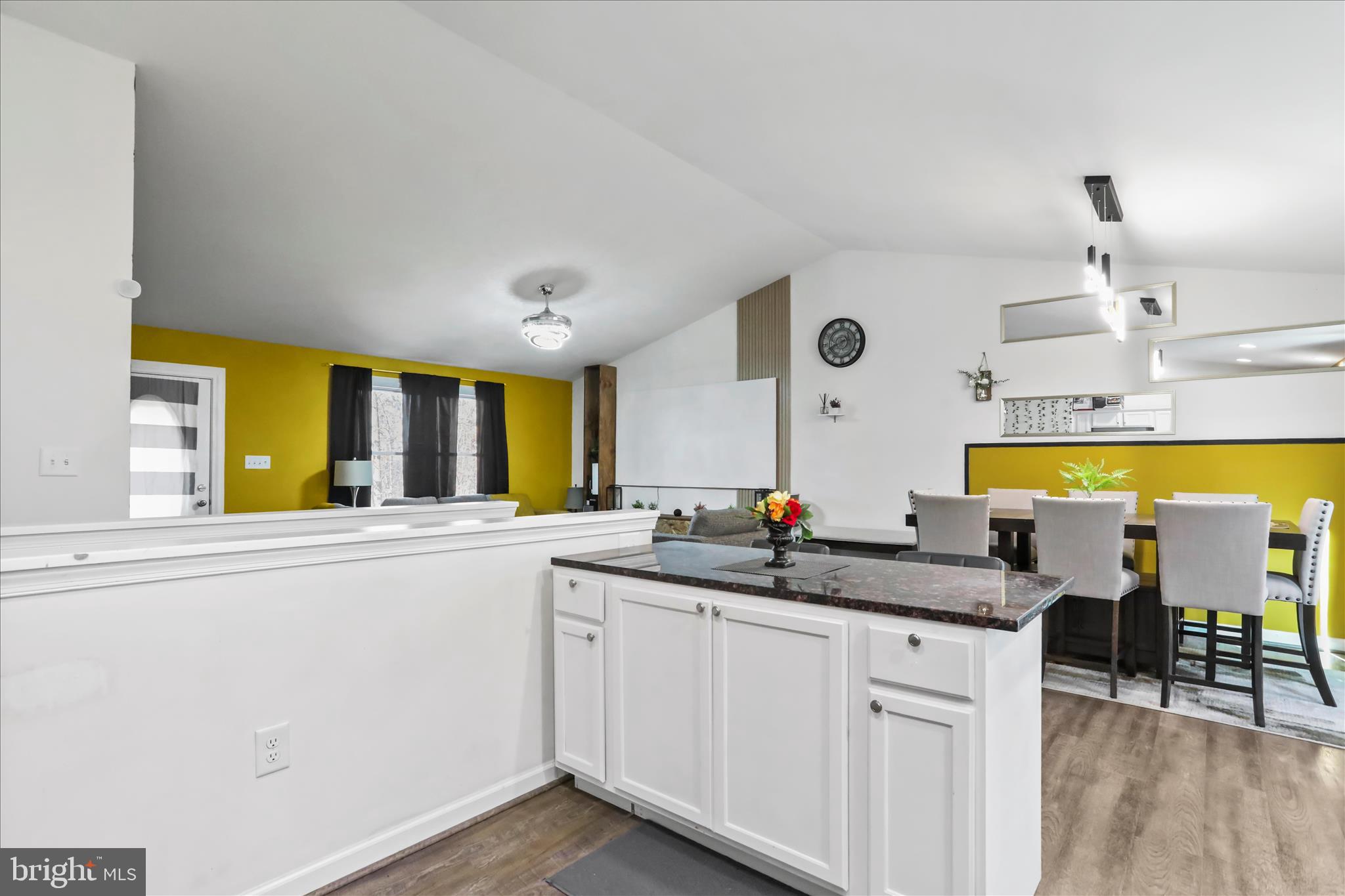 SHANNONDALE - Residential