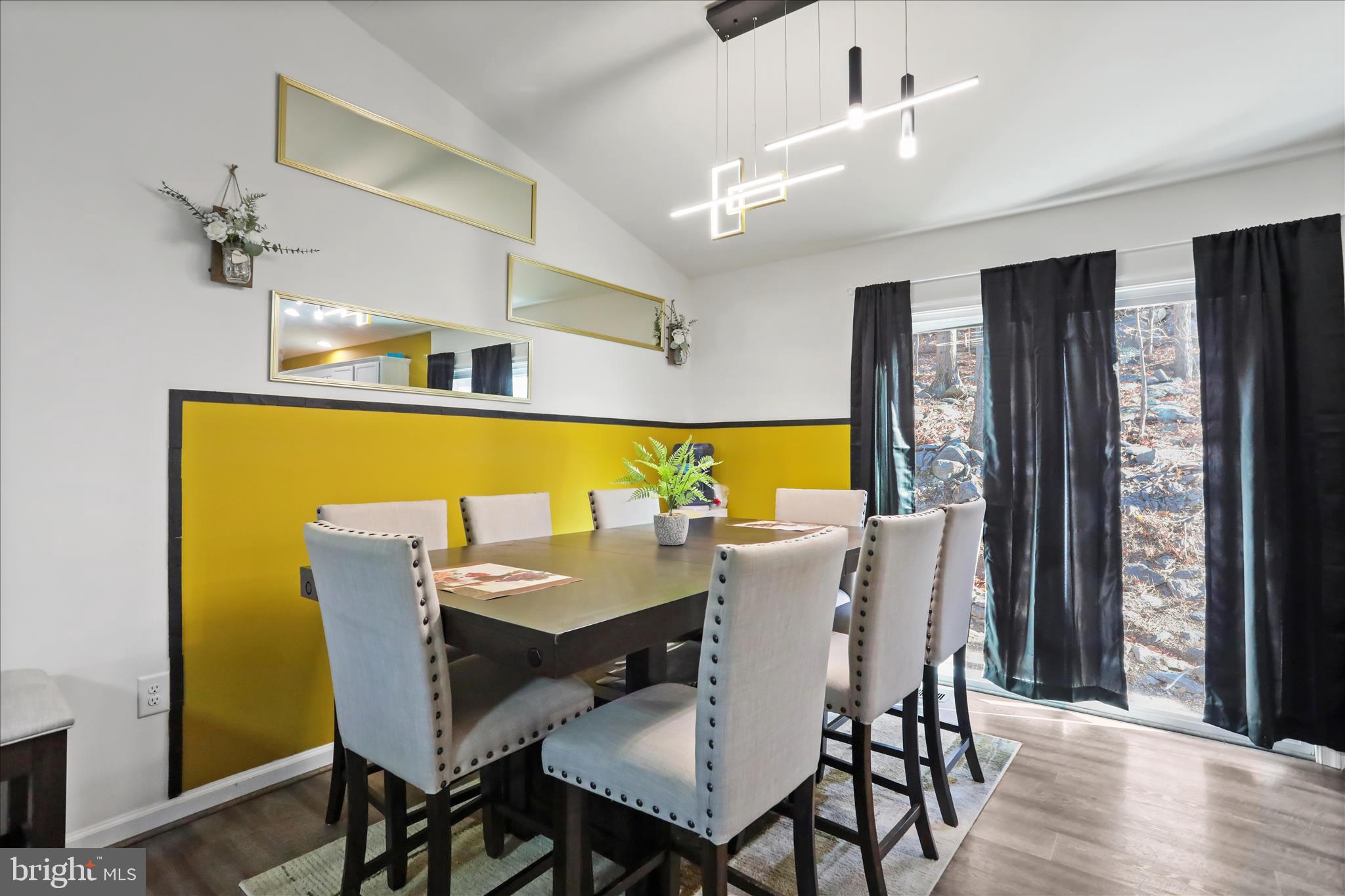 SHANNONDALE - Residential