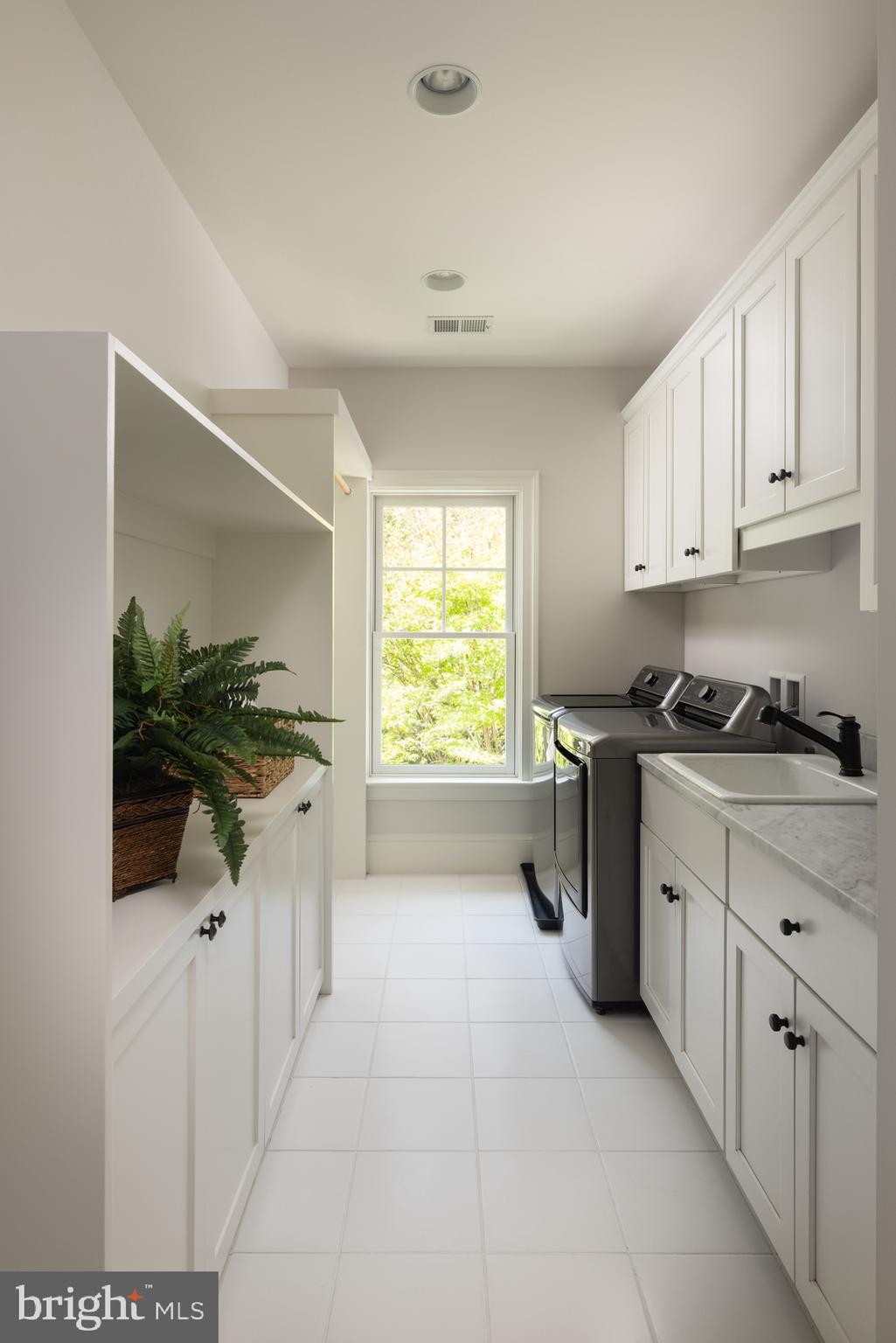 PARKVIEW HILLS - Residential