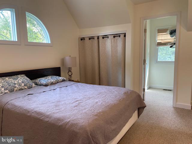 RIVERSIDE SHORES - Residential Lease