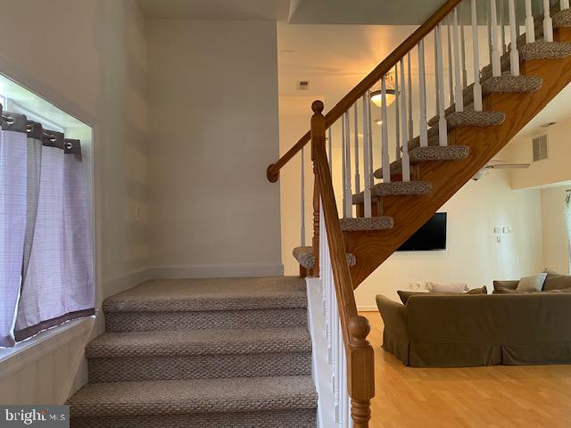 RIVERSIDE SHORES - Residential Lease