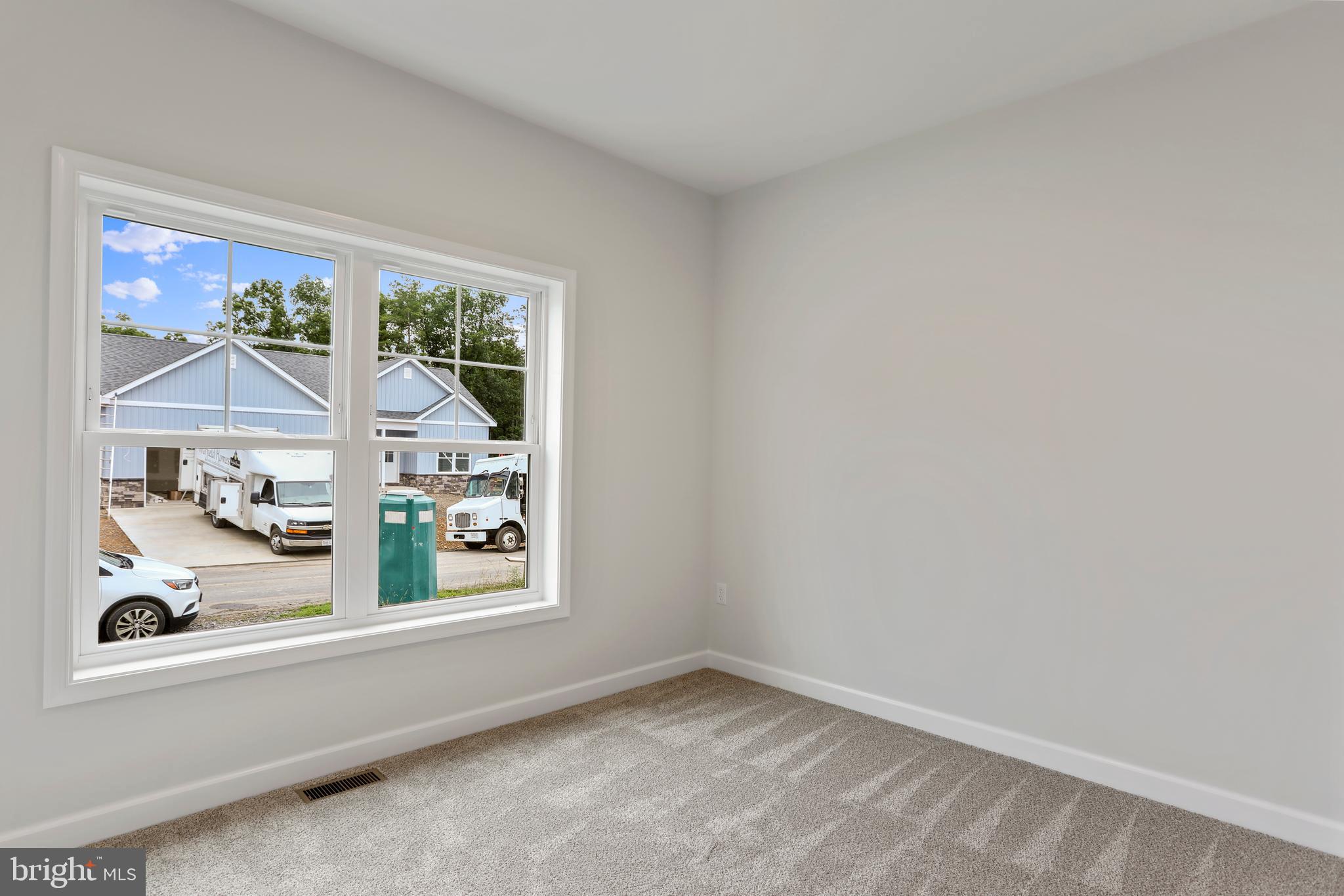 MIDDLE CREEK VISTAS - Residential