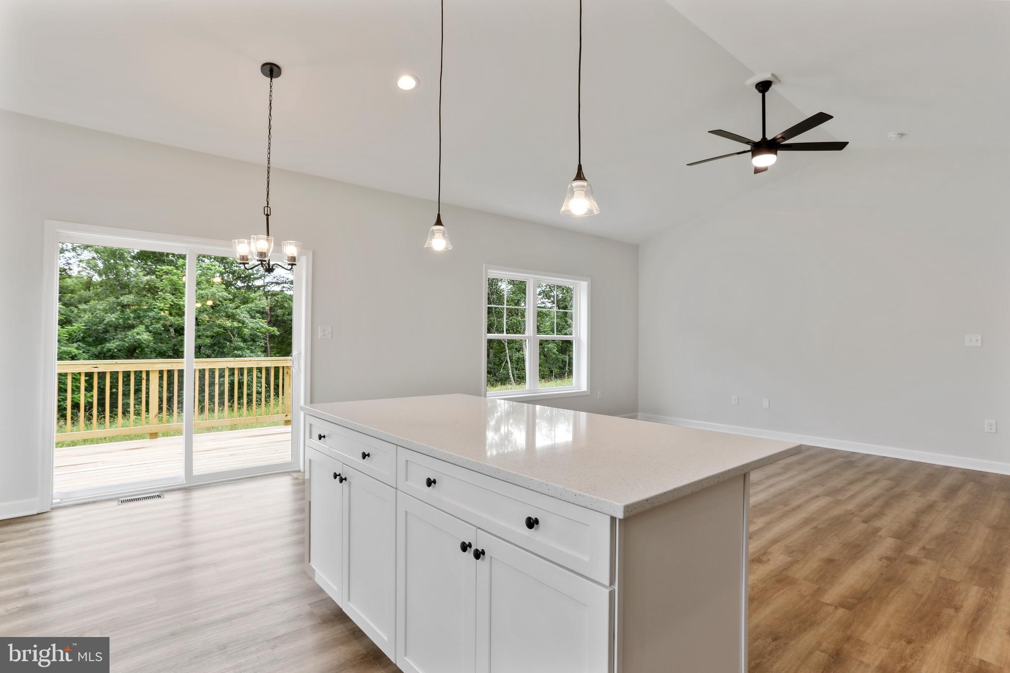 MIDDLE CREEK VISTAS - Residential