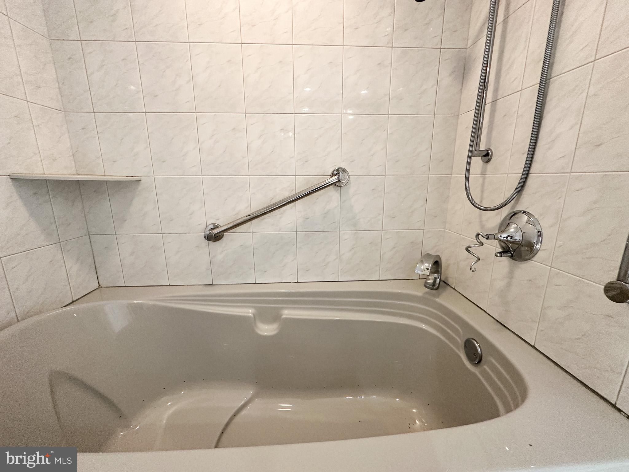 GREENHILL FARMS - Residential