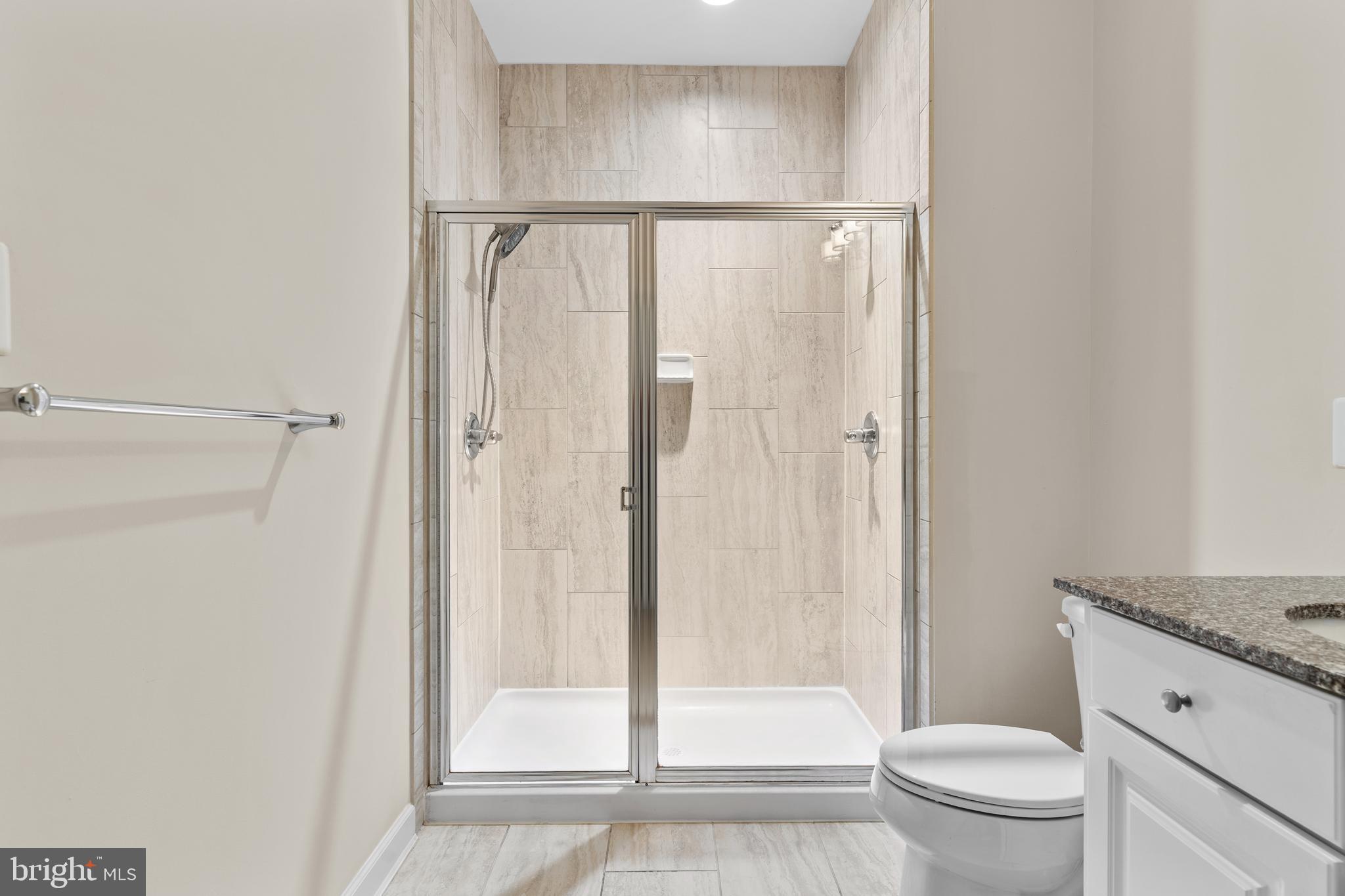 DISCOVERY SQUARE - Residential Lease