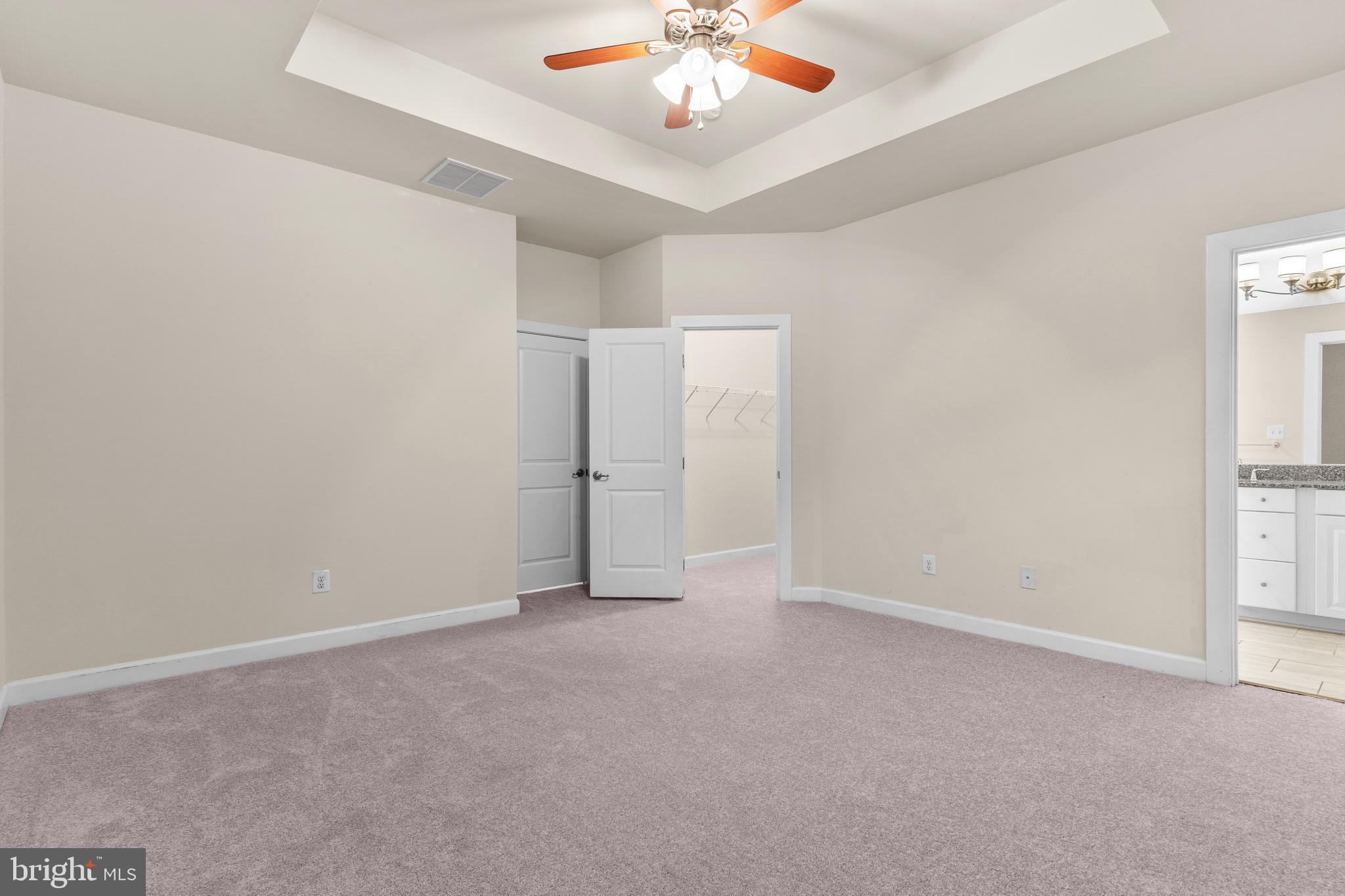 DISCOVERY SQUARE - Residential Lease