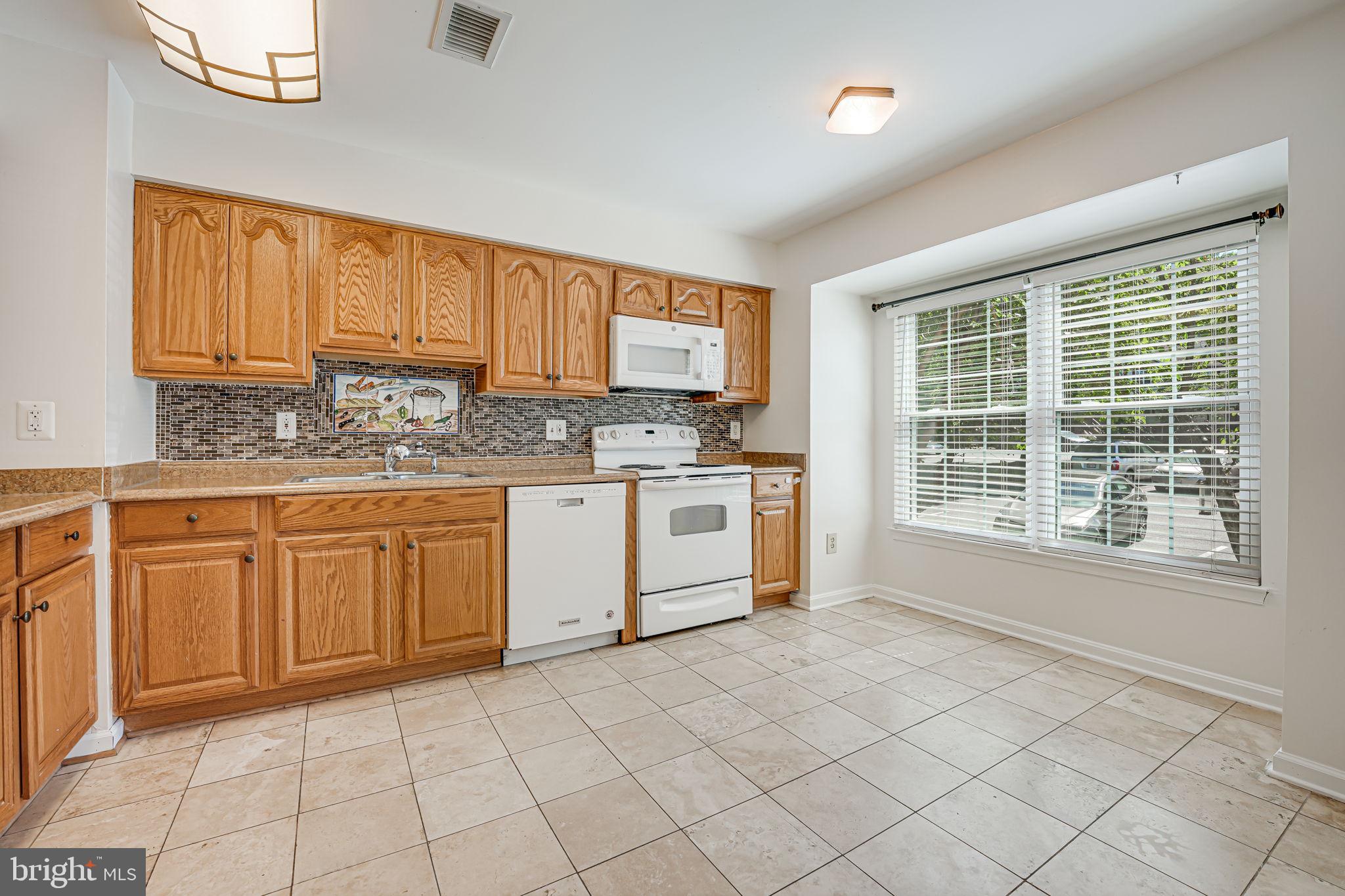 RUNNYMEADE - Residential Lease