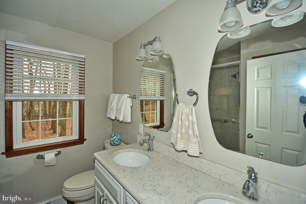 OAKWOOD - Residential