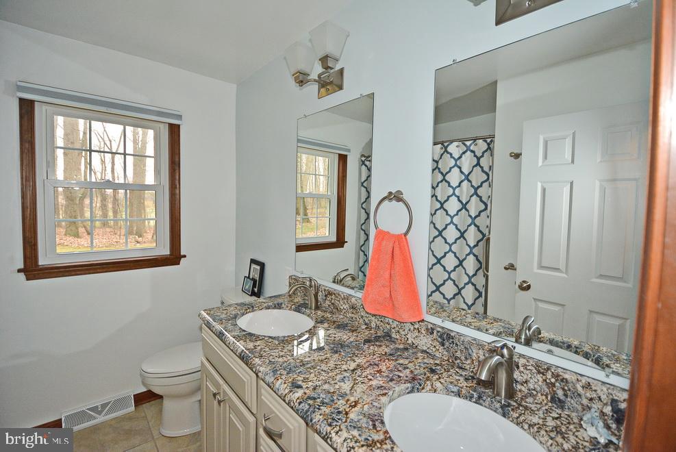 OAKWOOD - Residential