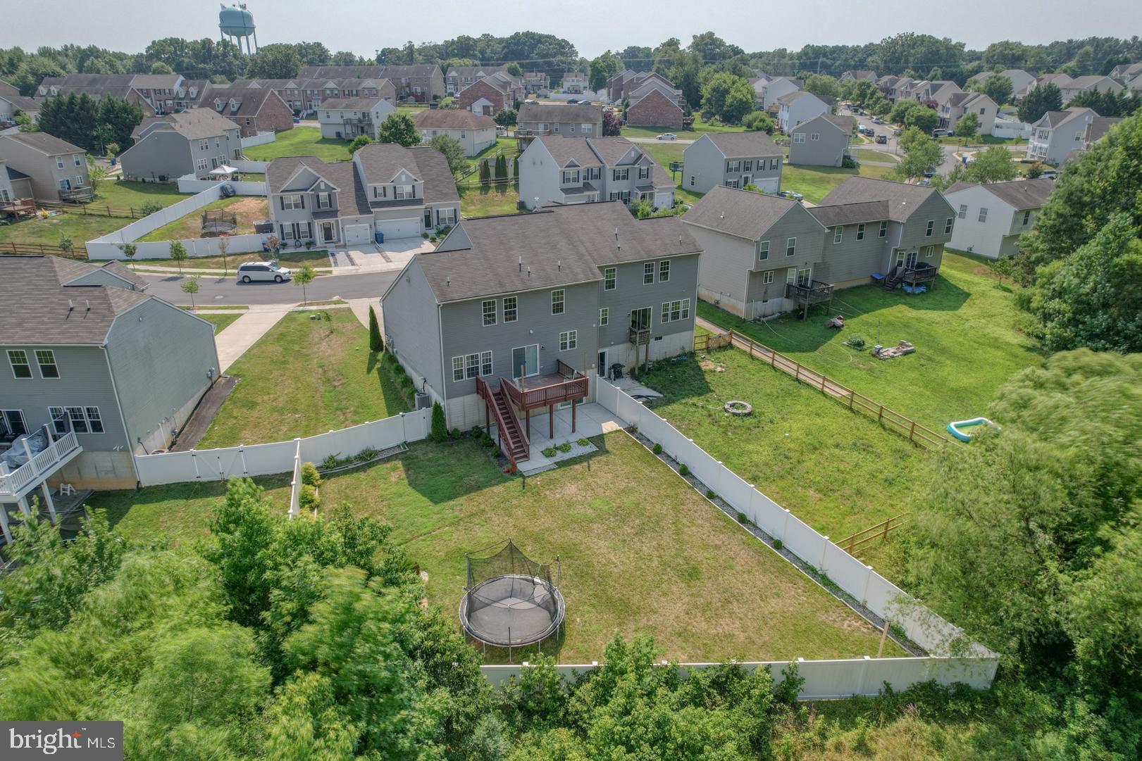 WALNUT HILL - Residential