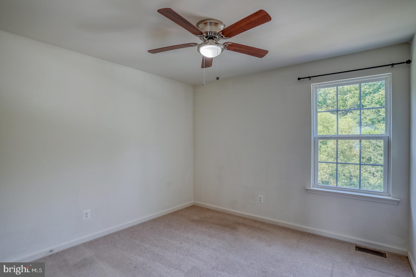 WALNUT HILL - Residential