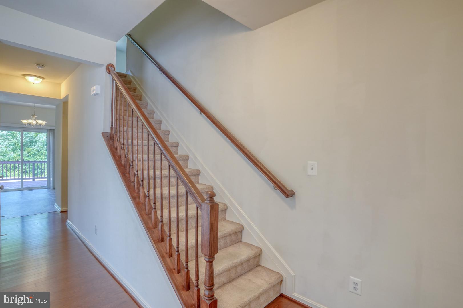 WALNUT HILL - Residential