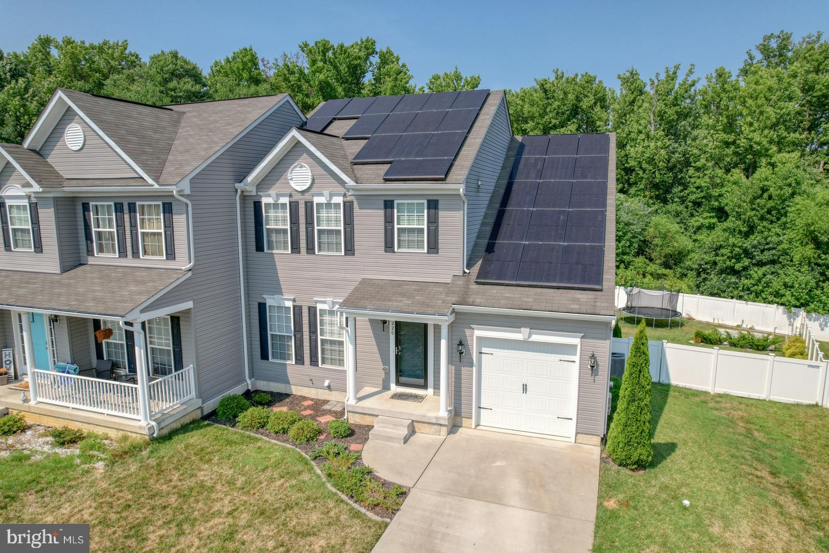 WALNUT HILL - Residential