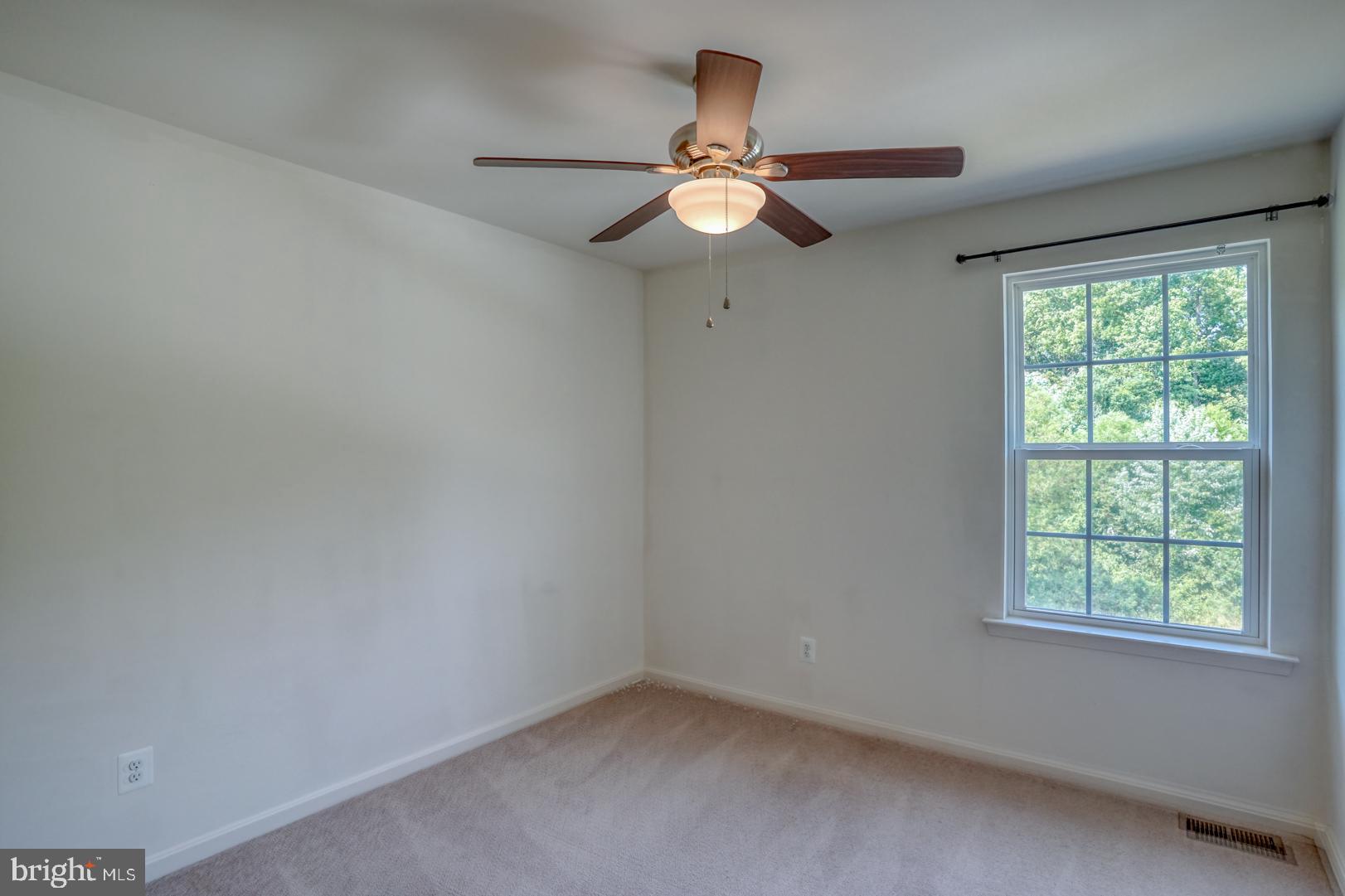 WALNUT HILL - Residential