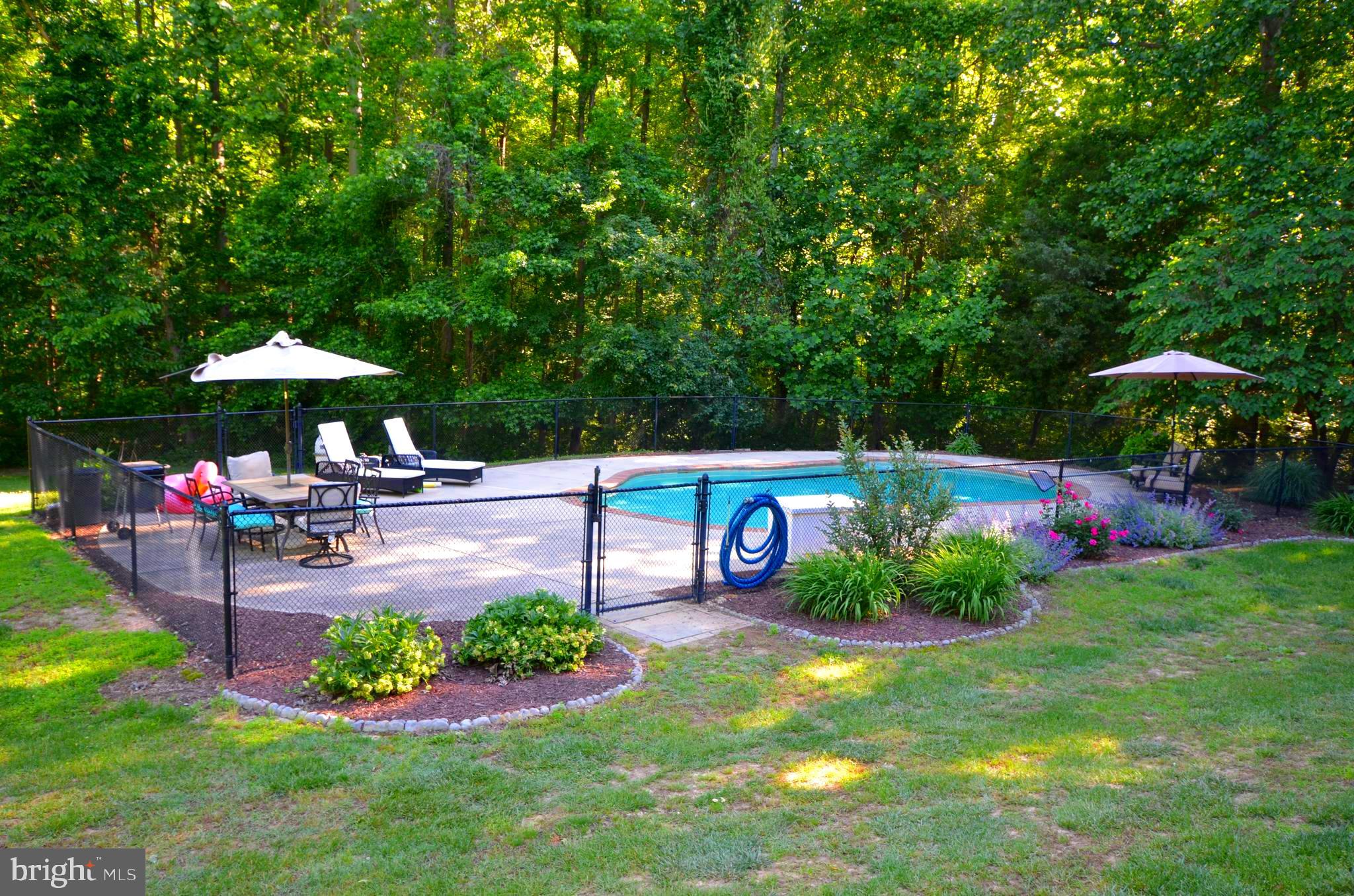 936 DECESARIS DRIVE