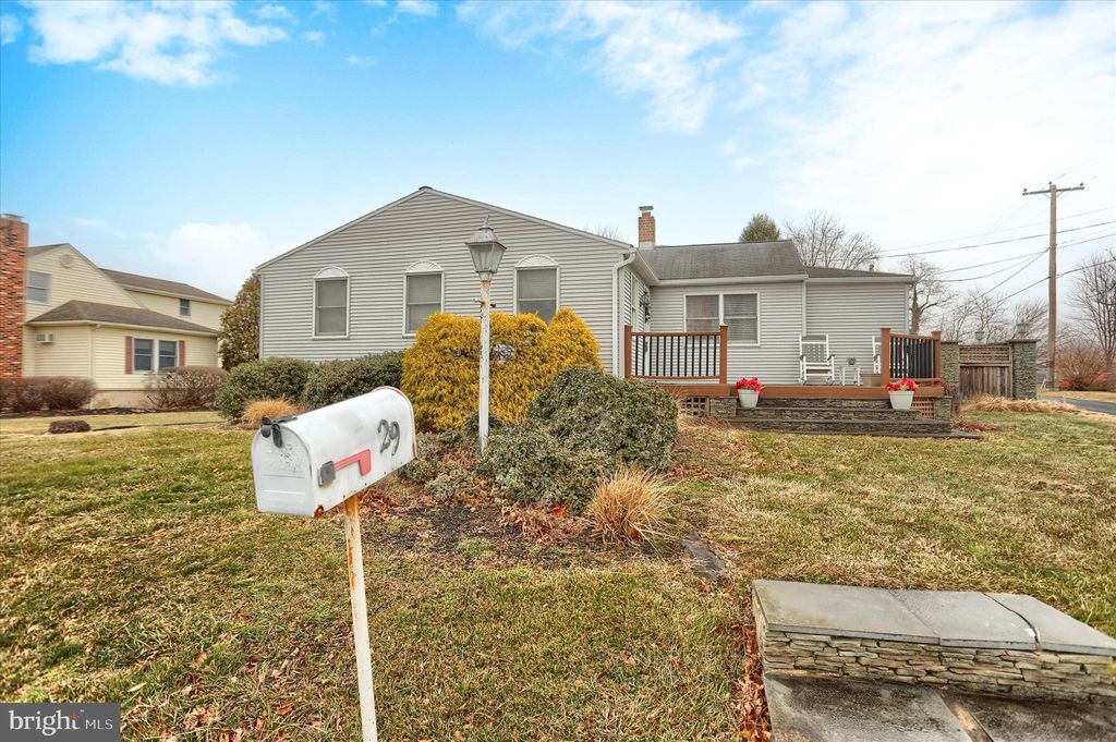 Photo of 29 S Arlene Street, HARRISBURG, PA 17112 (MLS # PADA2052364)