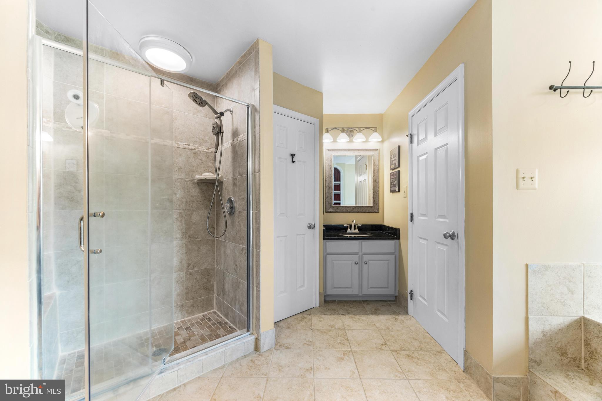 ASHLEIGH KNOLLS - Residential