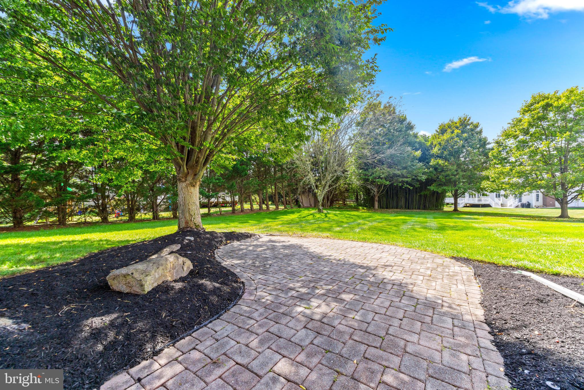 ASHLEIGH KNOLLS - Residential