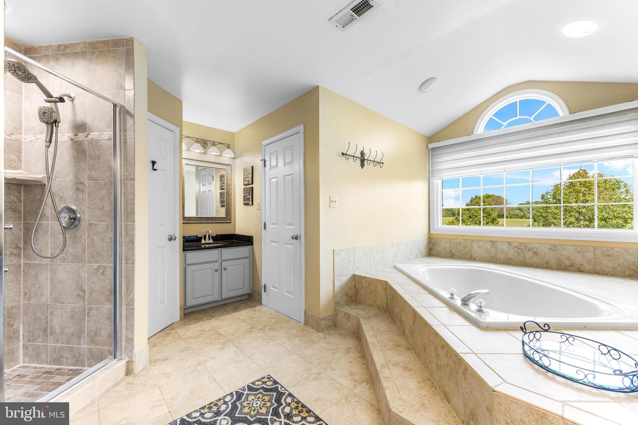 ASHLEIGH KNOLLS - Residential