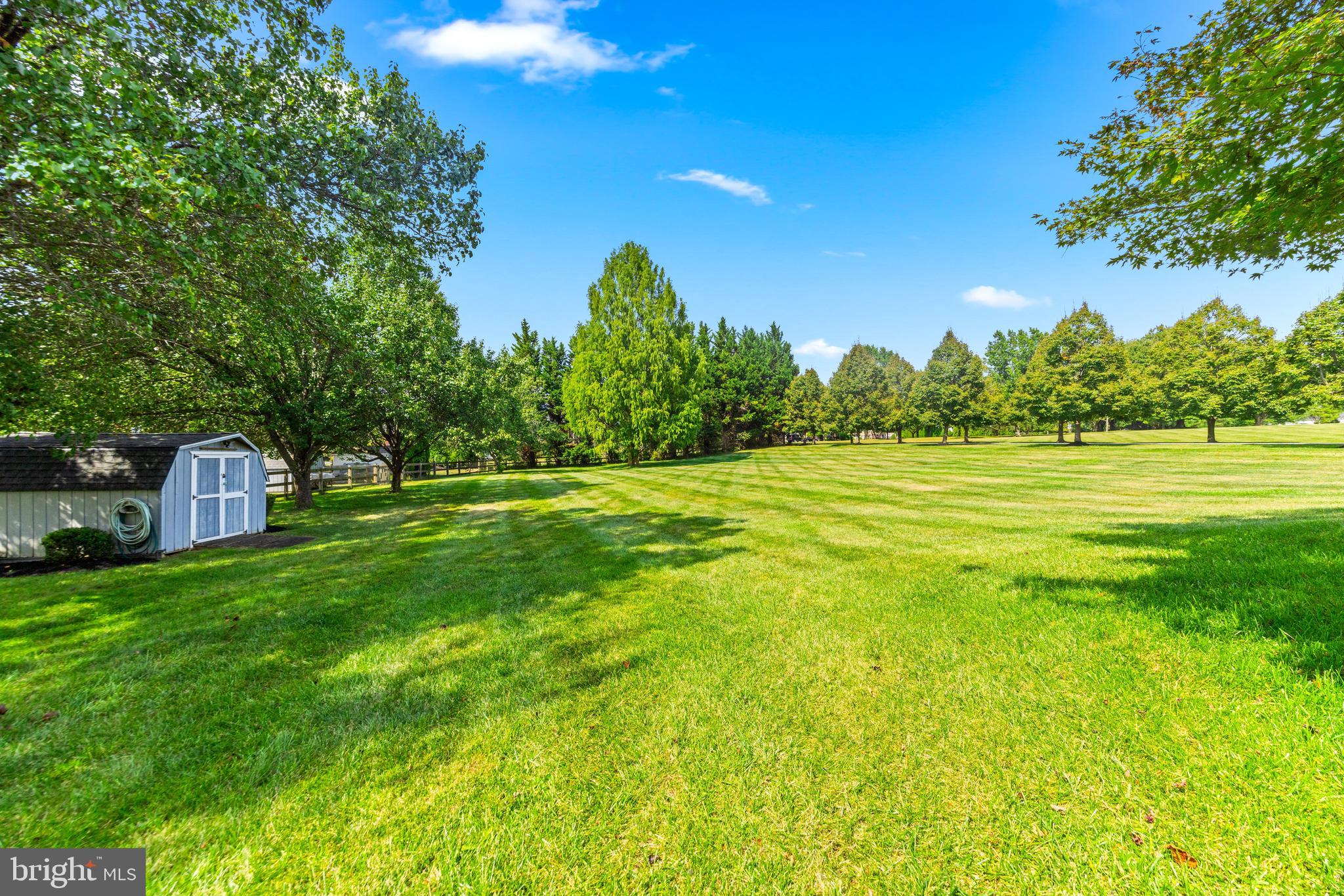 ASHLEIGH KNOLLS - Residential