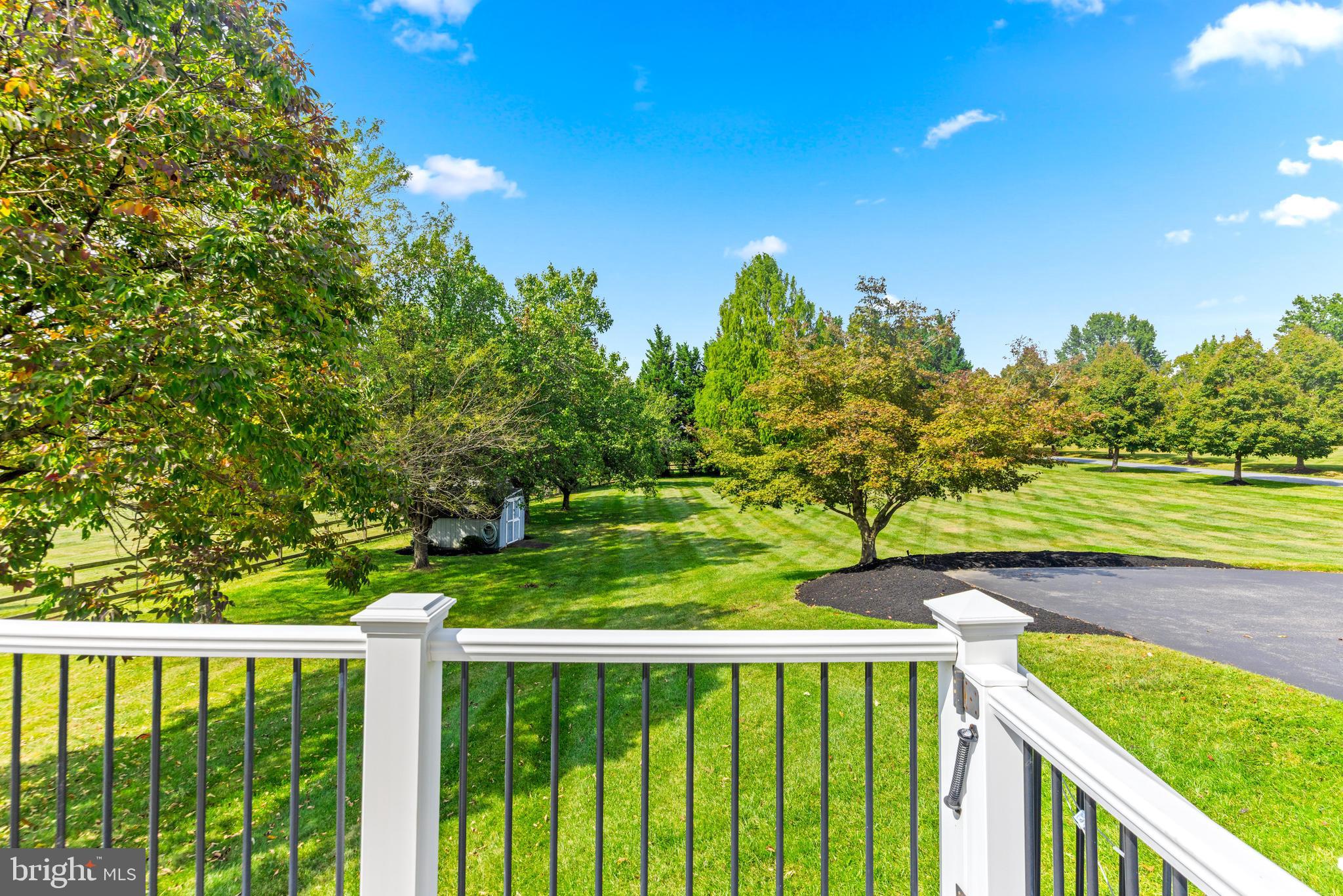 ASHLEIGH KNOLLS - Residential