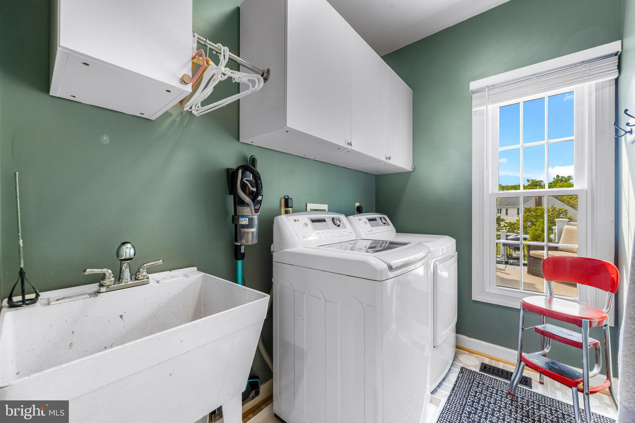 ASHLEIGH KNOLLS - Residential