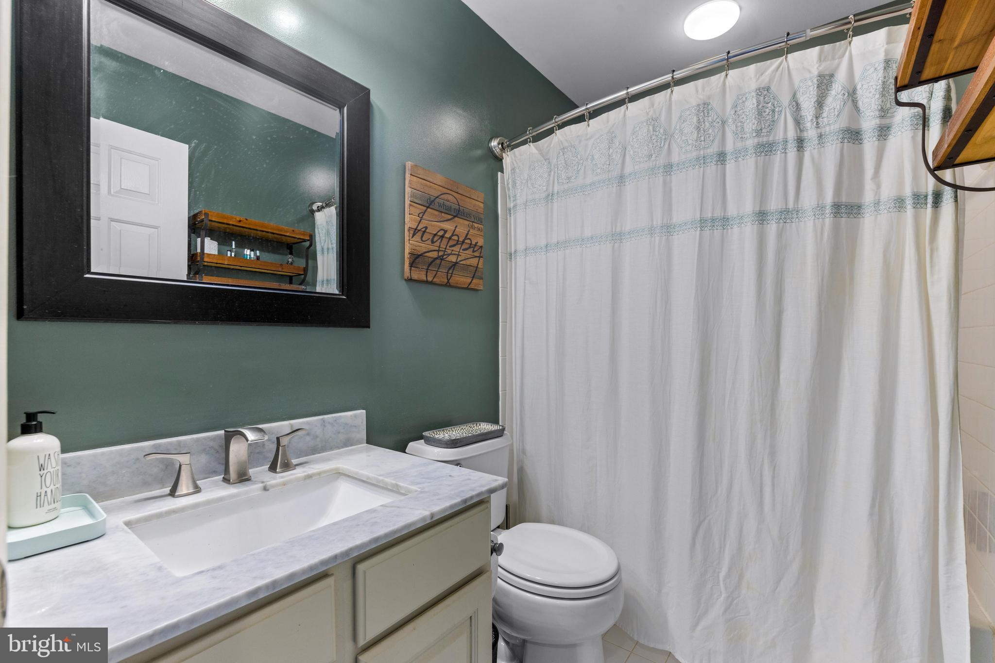 ASHLEIGH KNOLLS - Residential