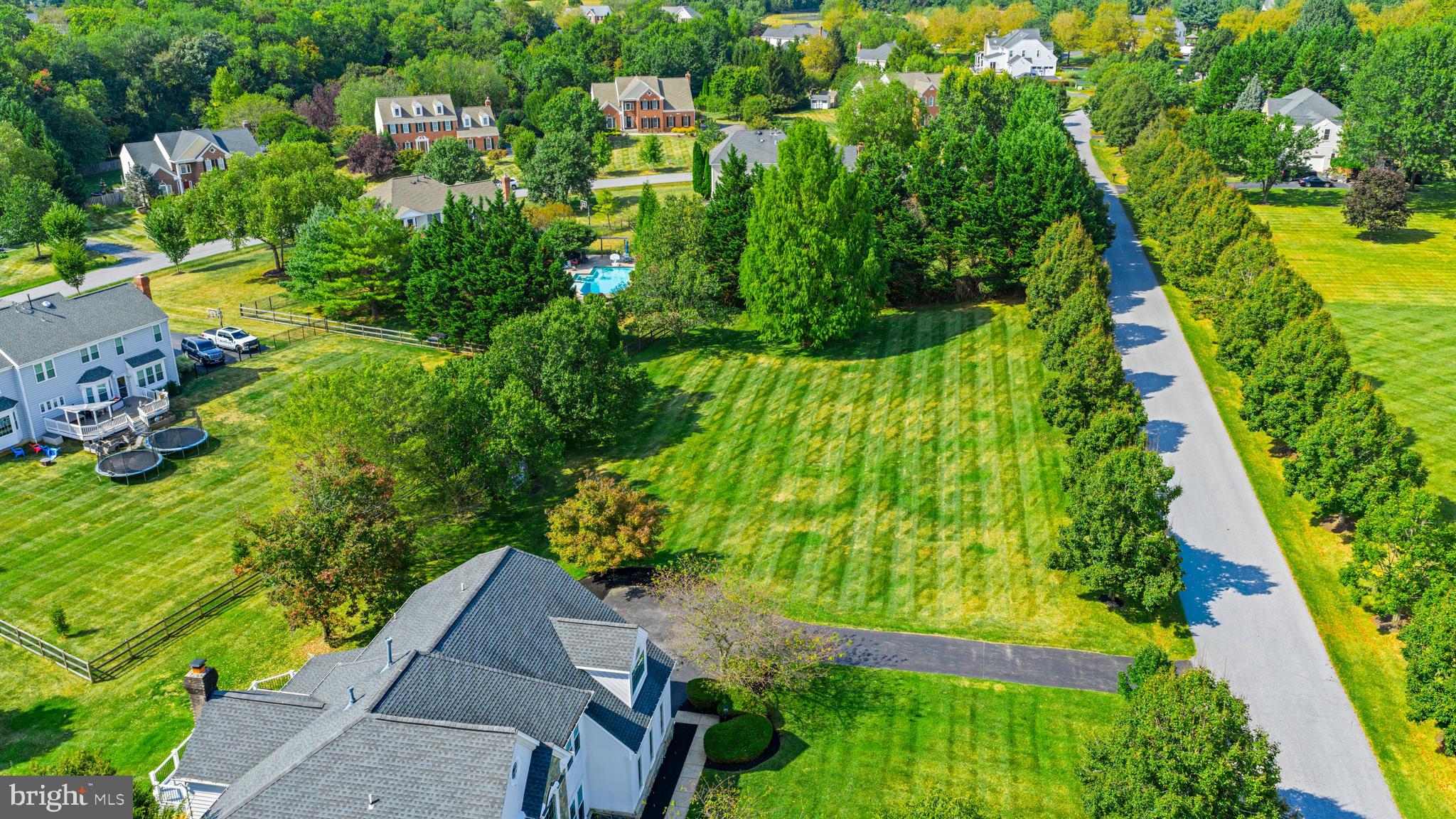 ASHLEIGH KNOLLS - Residential