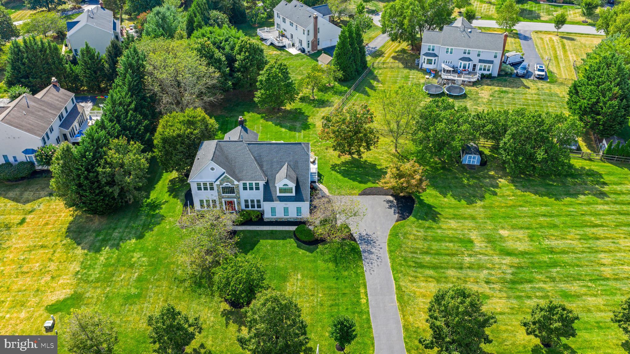 ASHLEIGH KNOLLS - Residential