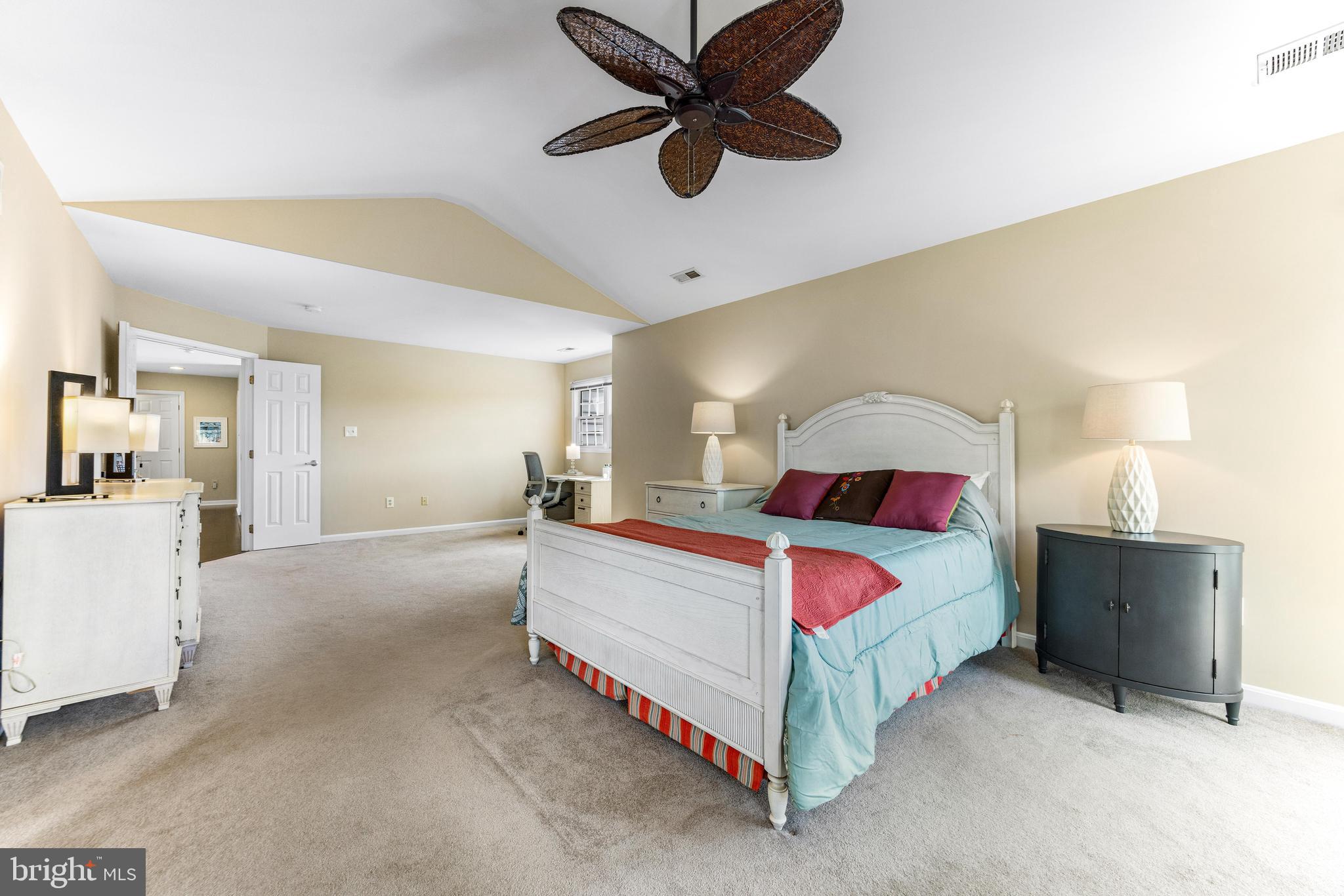 ASHLEIGH KNOLLS - Residential