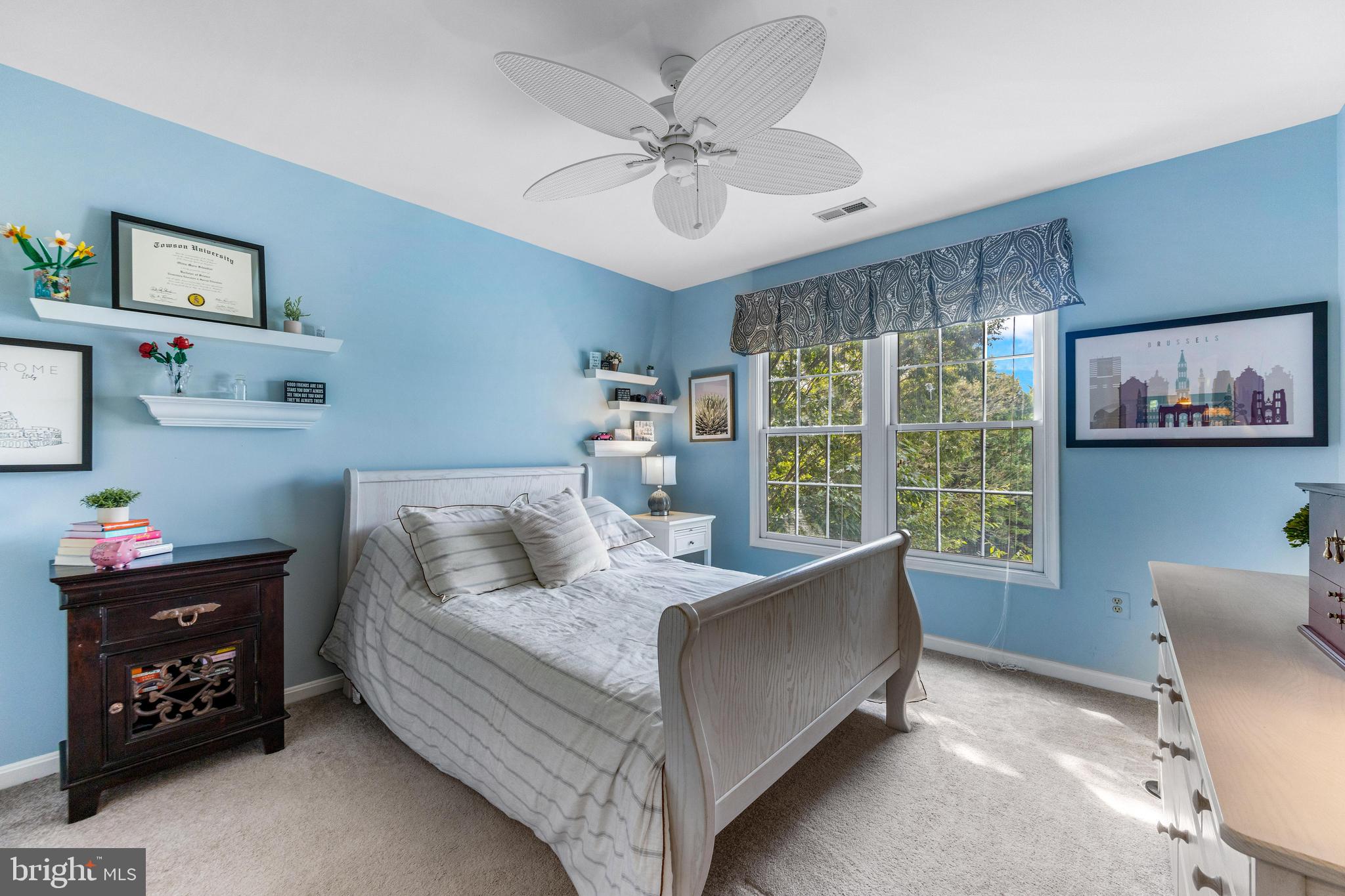 ASHLEIGH KNOLLS - Residential