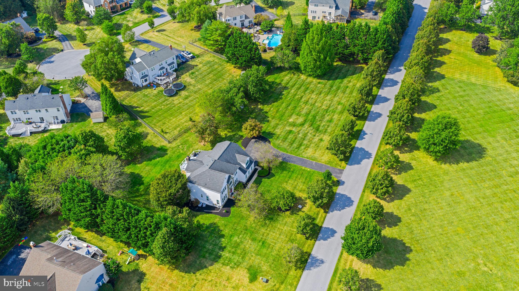 ASHLEIGH KNOLLS - Residential