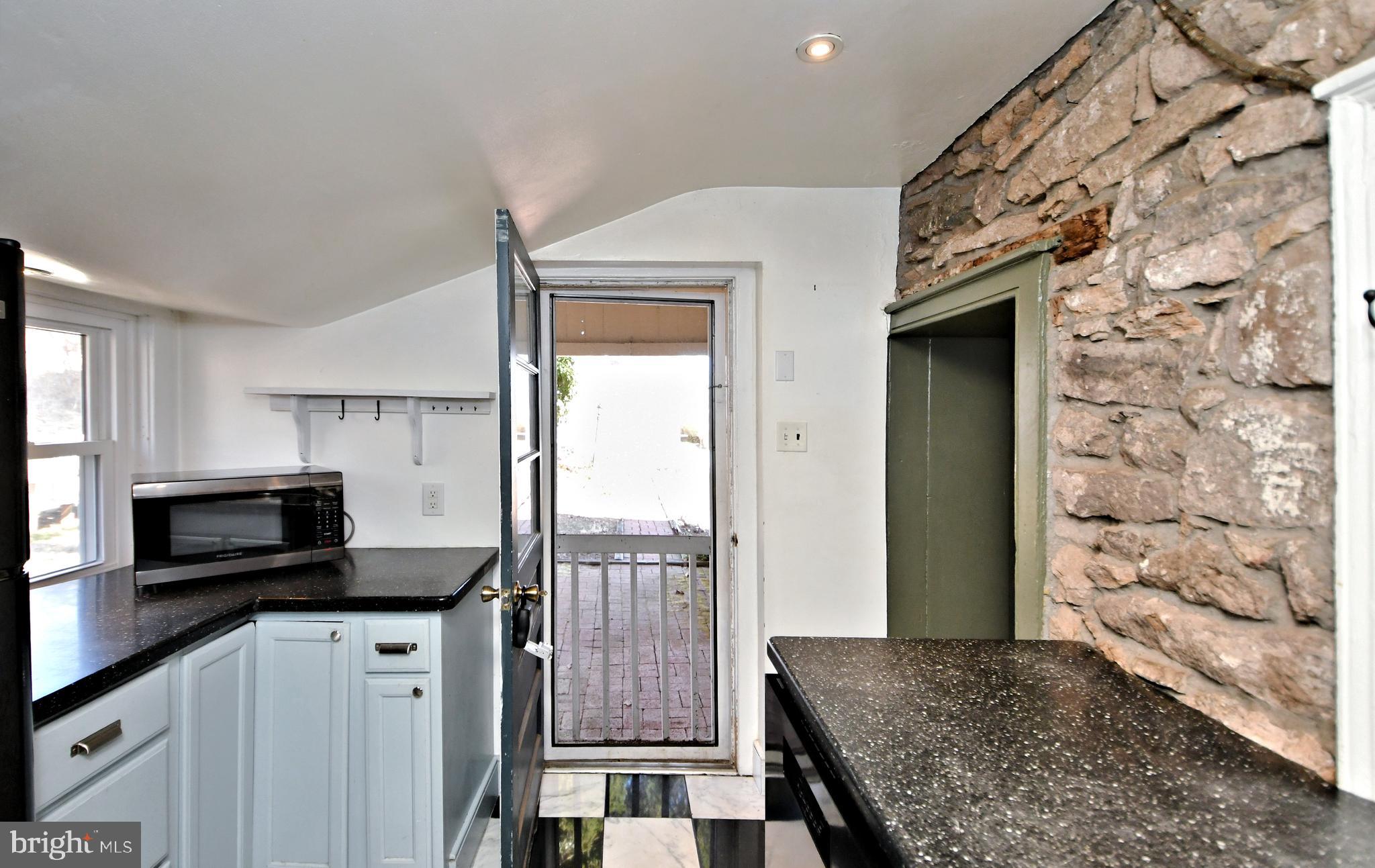 STONEGATE - Residential