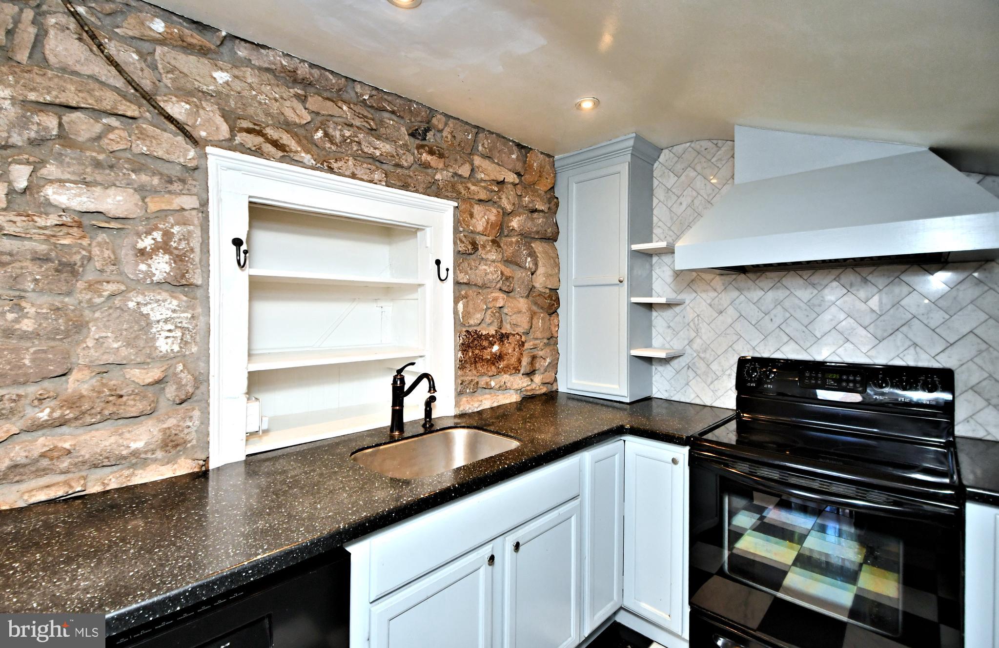 STONEGATE - Residential