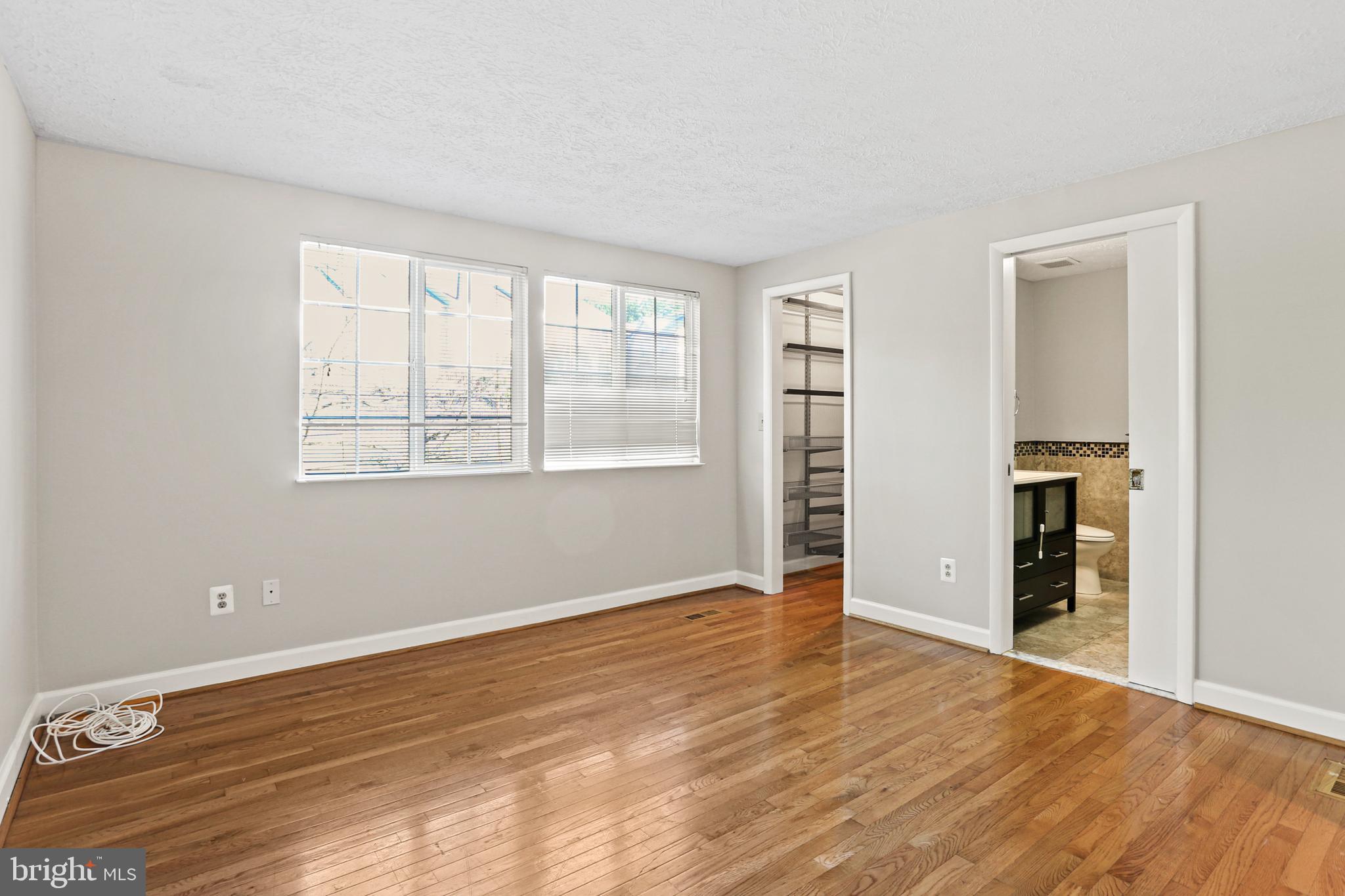 PARK OVERLOOK - Residential Lease