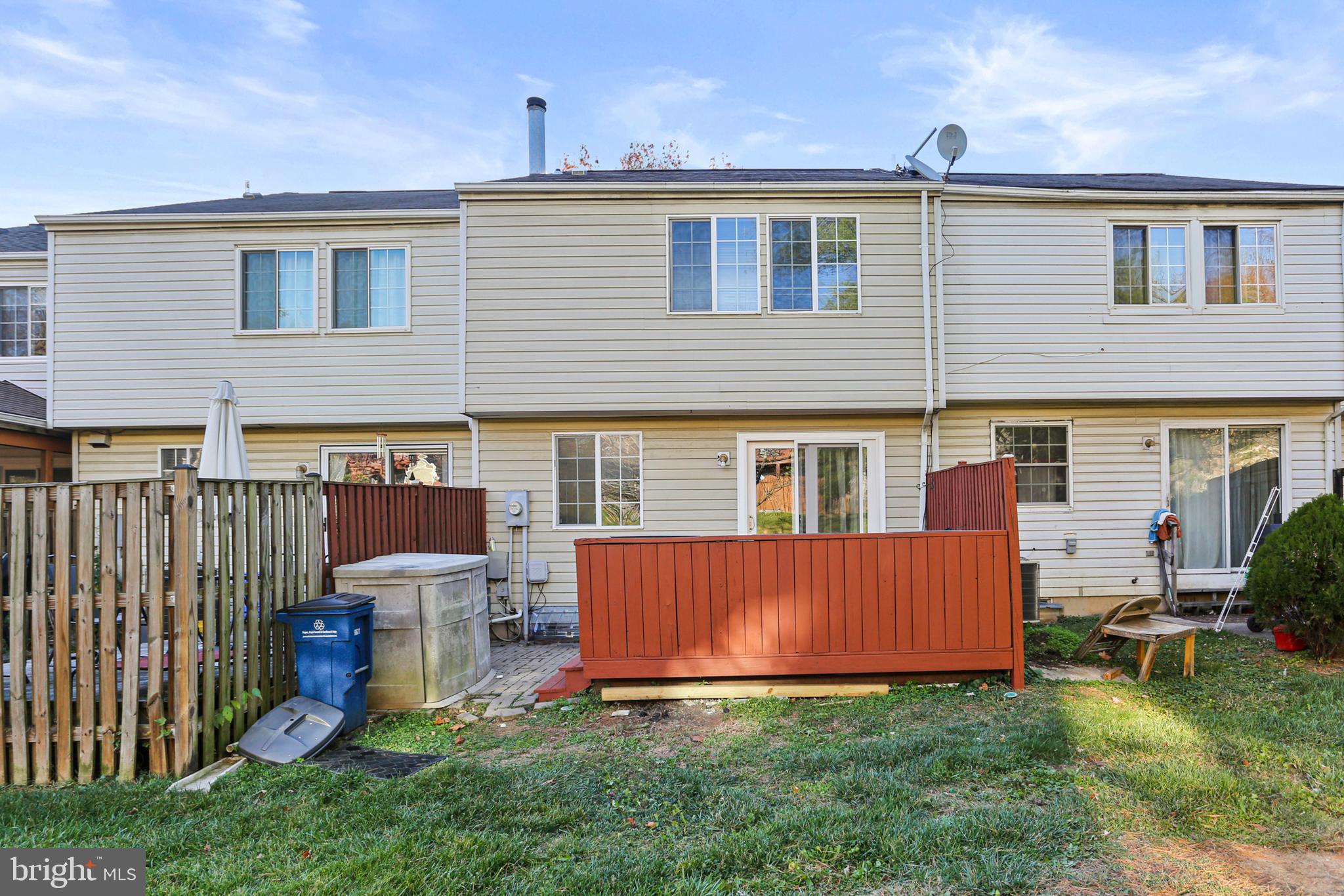 PARK OVERLOOK - Residential Lease