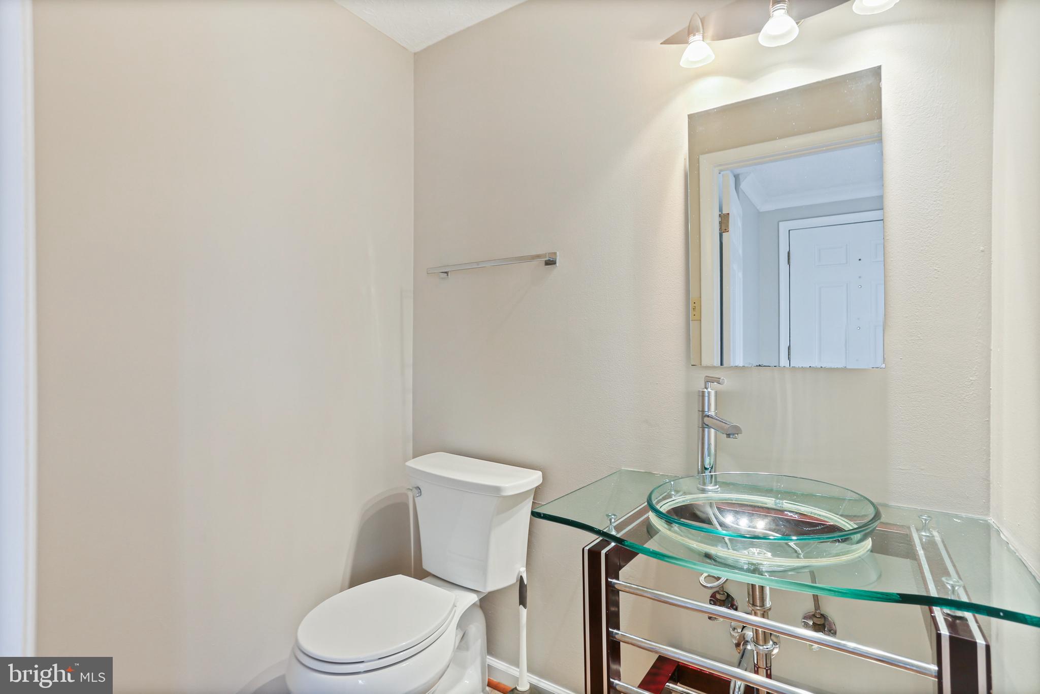 PARK OVERLOOK - Residential Lease