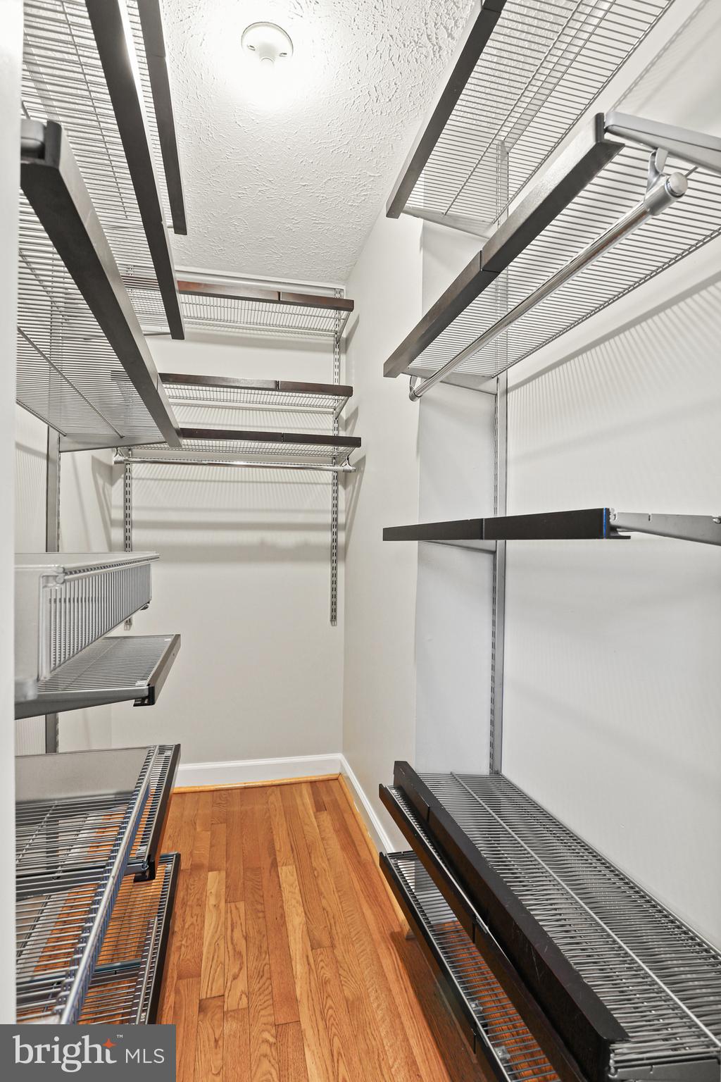 PARK OVERLOOK - Residential Lease