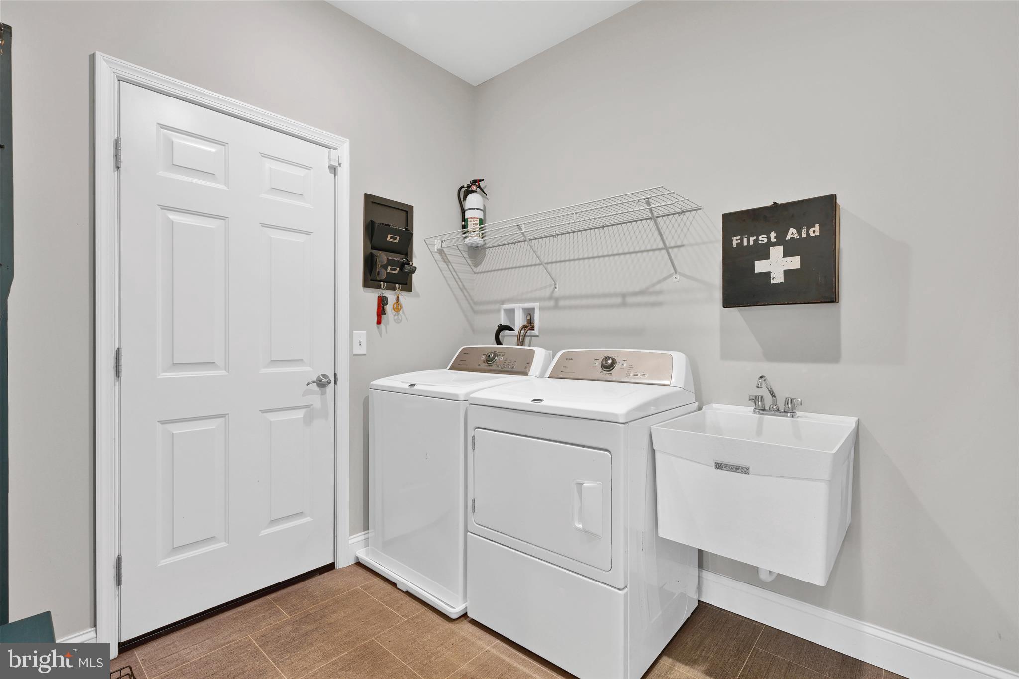 BECKLEY'S CORNER ESTATES - Residential