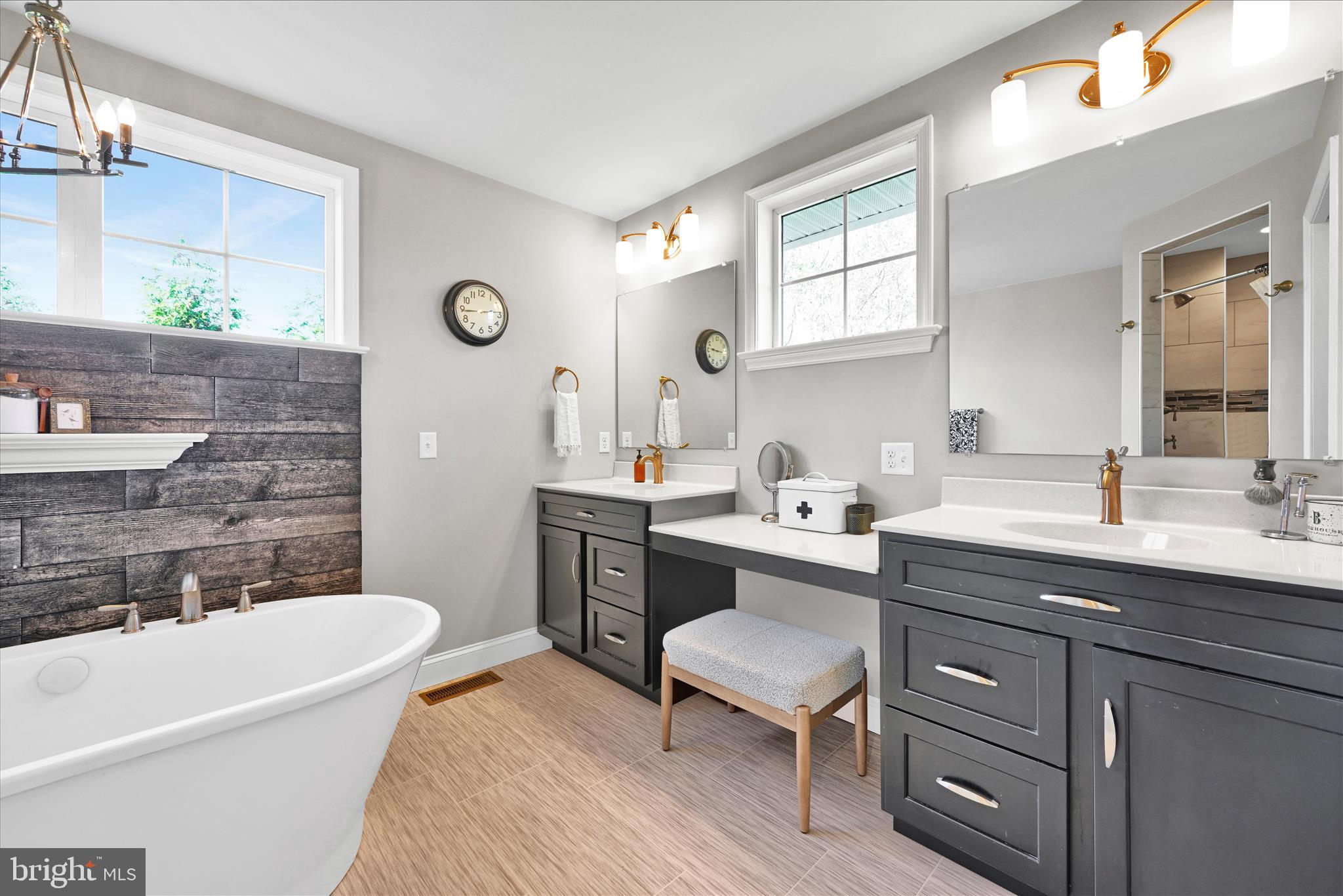 BECKLEY'S CORNER ESTATES - Residential