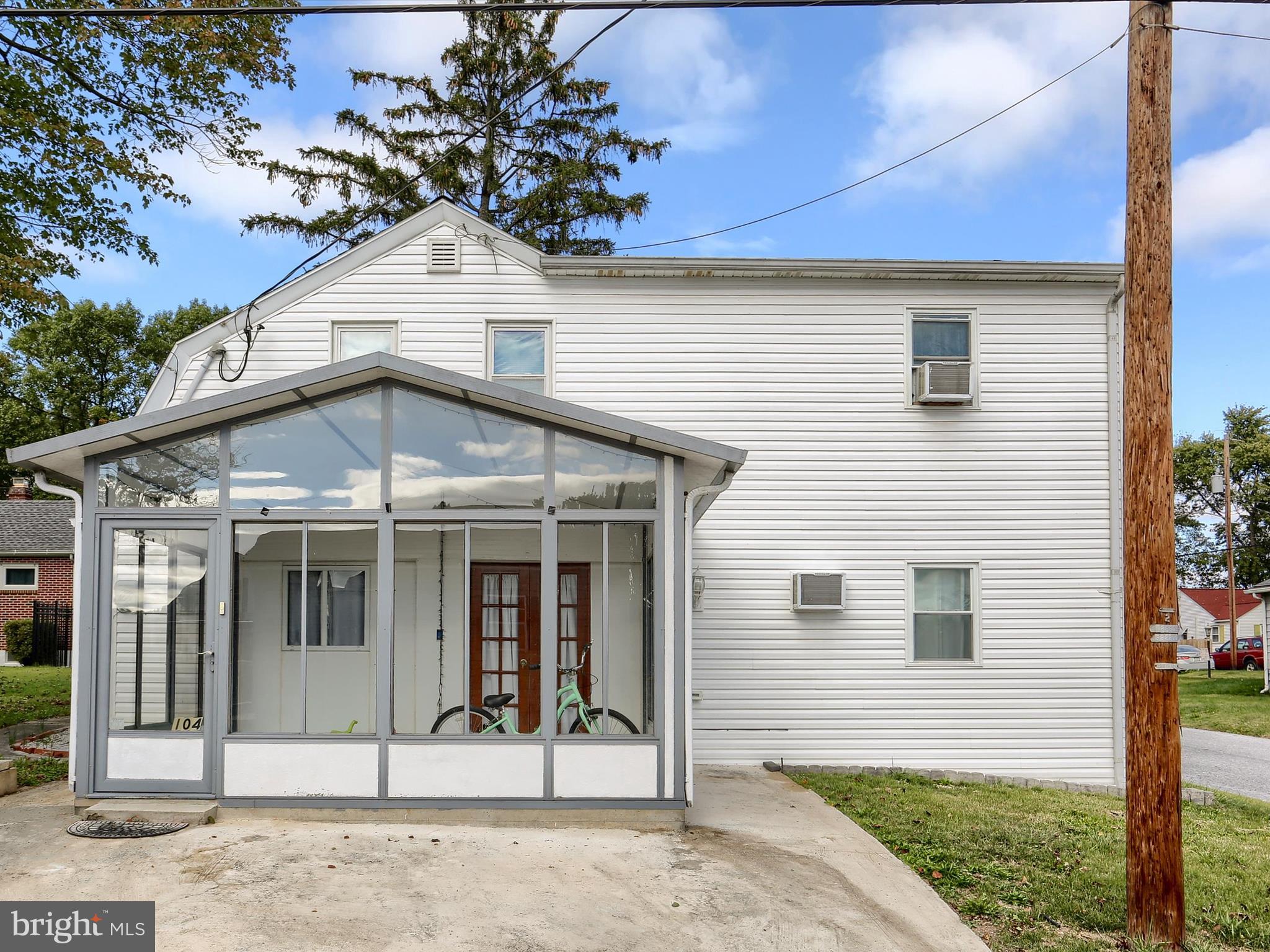 104 PAXTON STREET