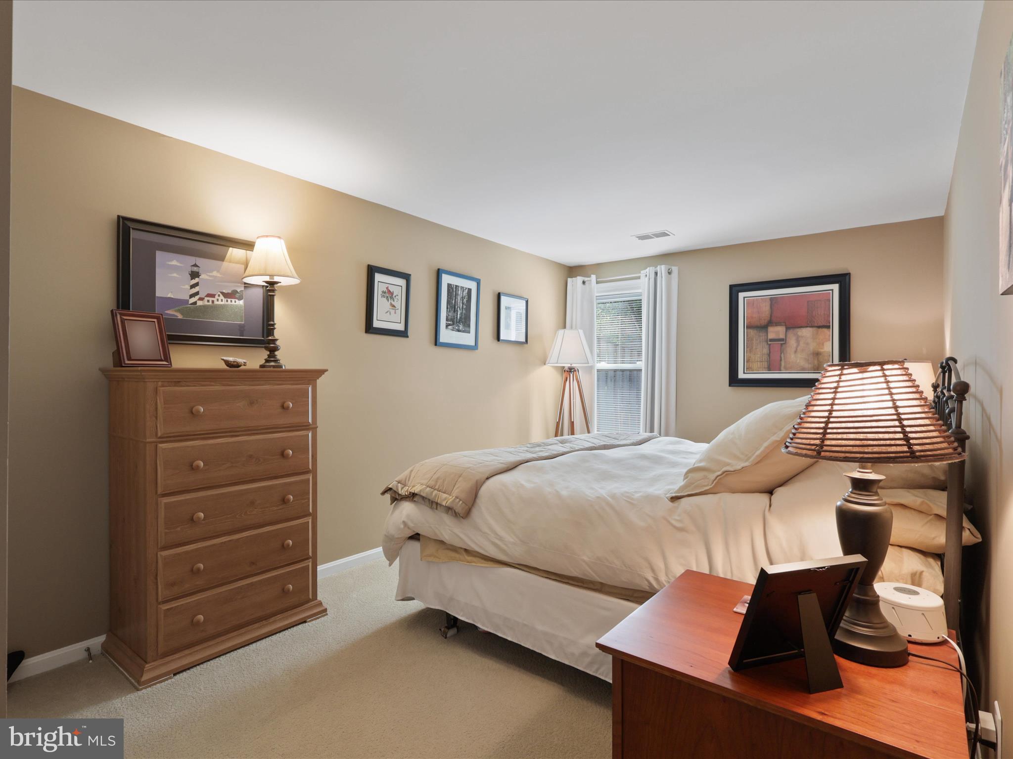 KINGSTOWNE - Residential