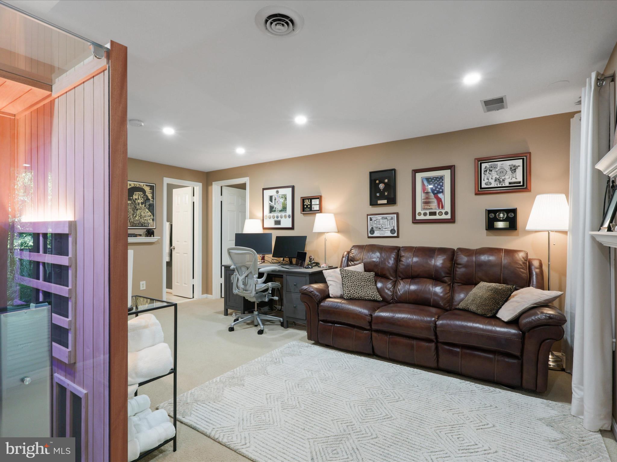 KINGSTOWNE - Residential