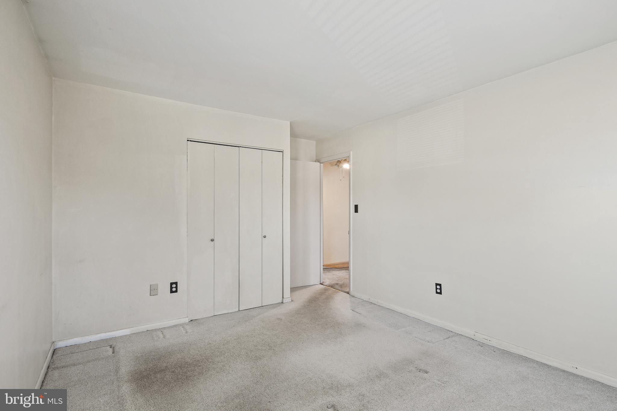 BOND MILL PARK - Residential